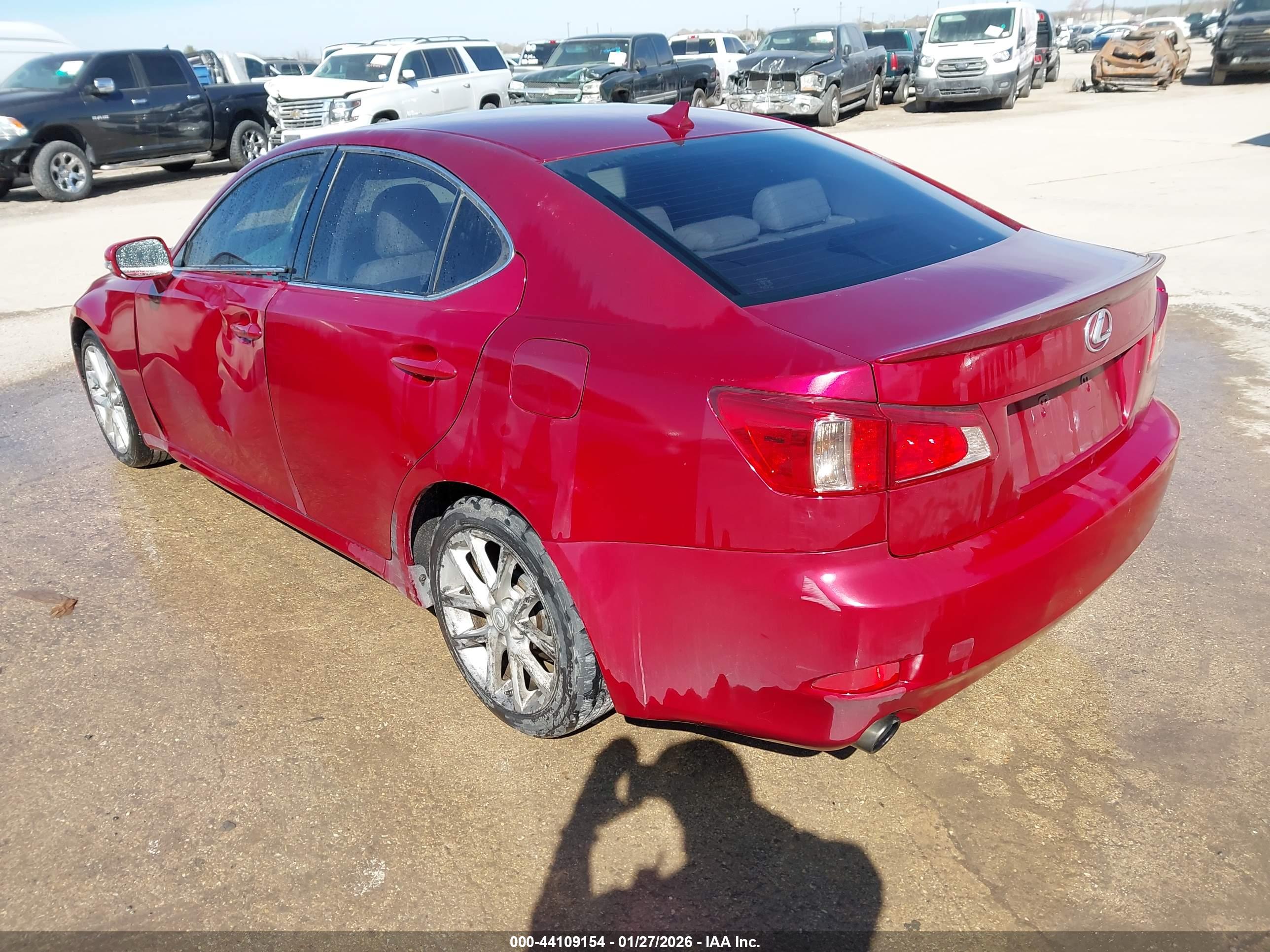 LEXUS IS image 3