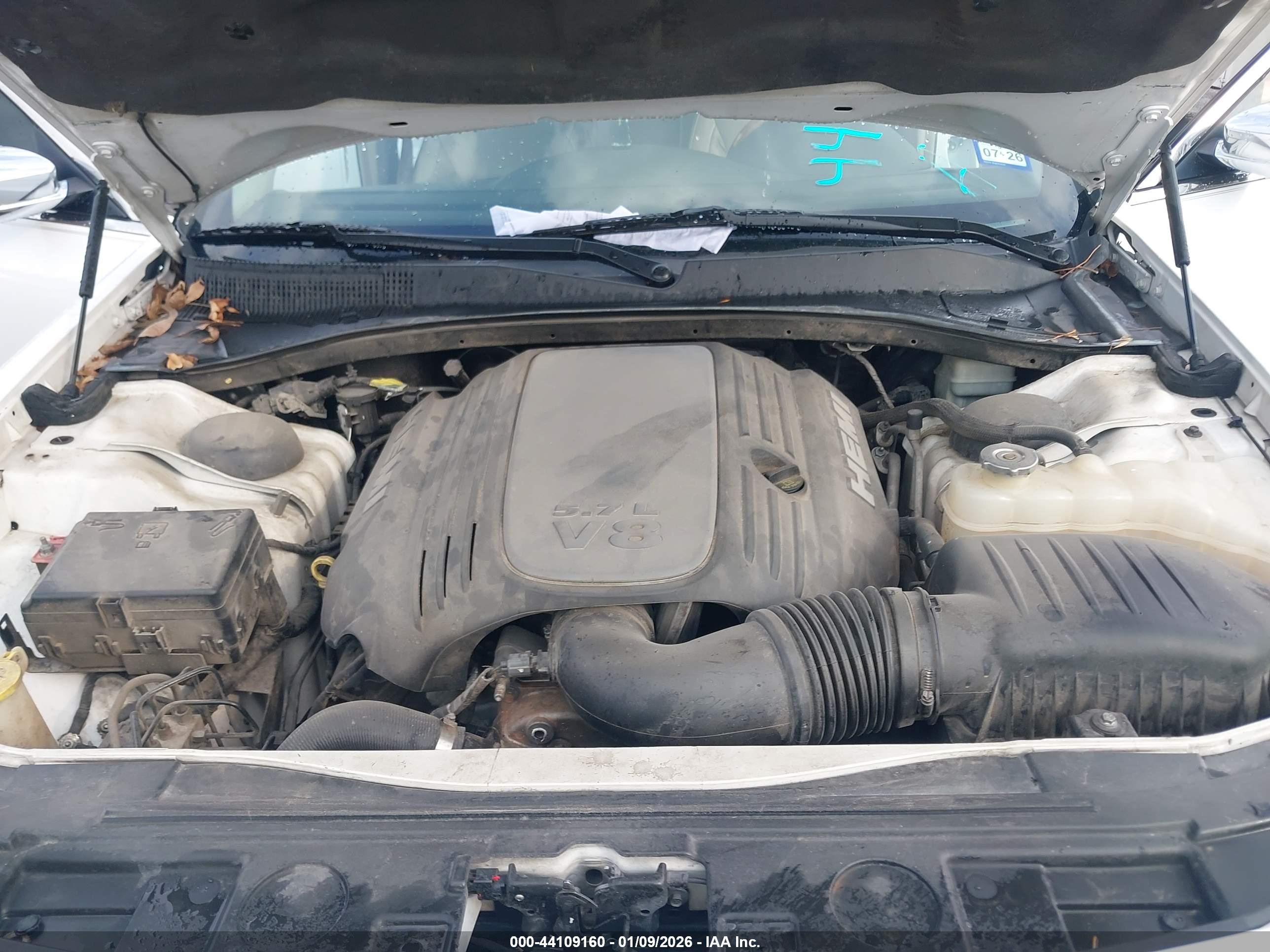 CHRYSLER 300C image 10