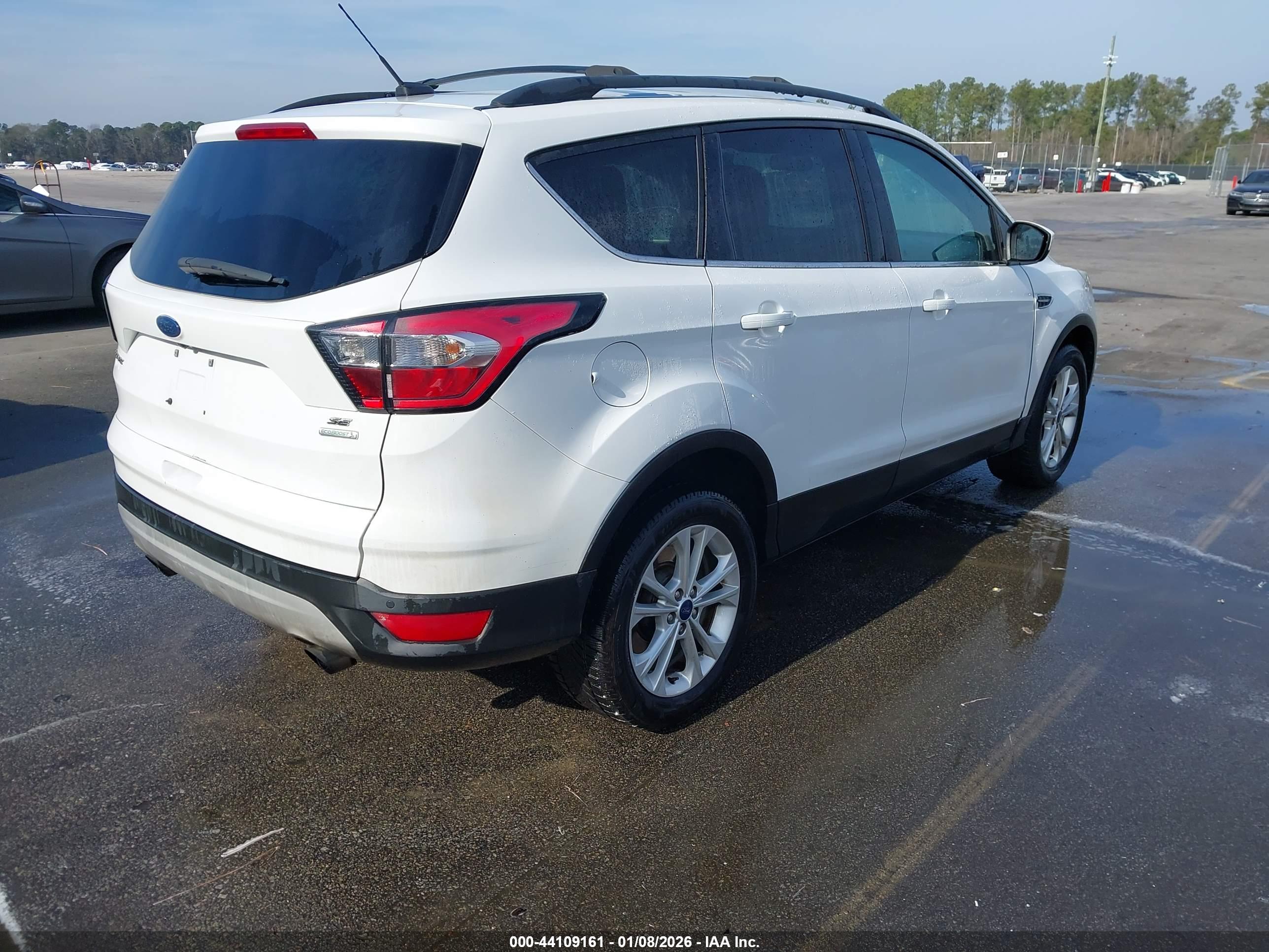 FORD ESCAPE image 4