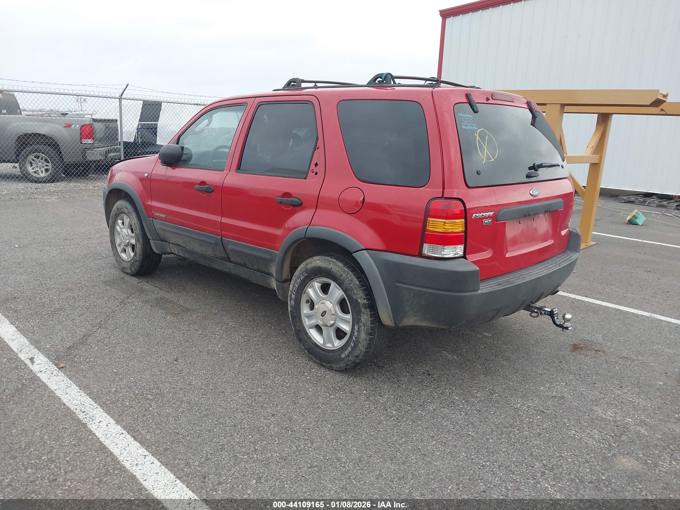 FORD ESCAPE image 3