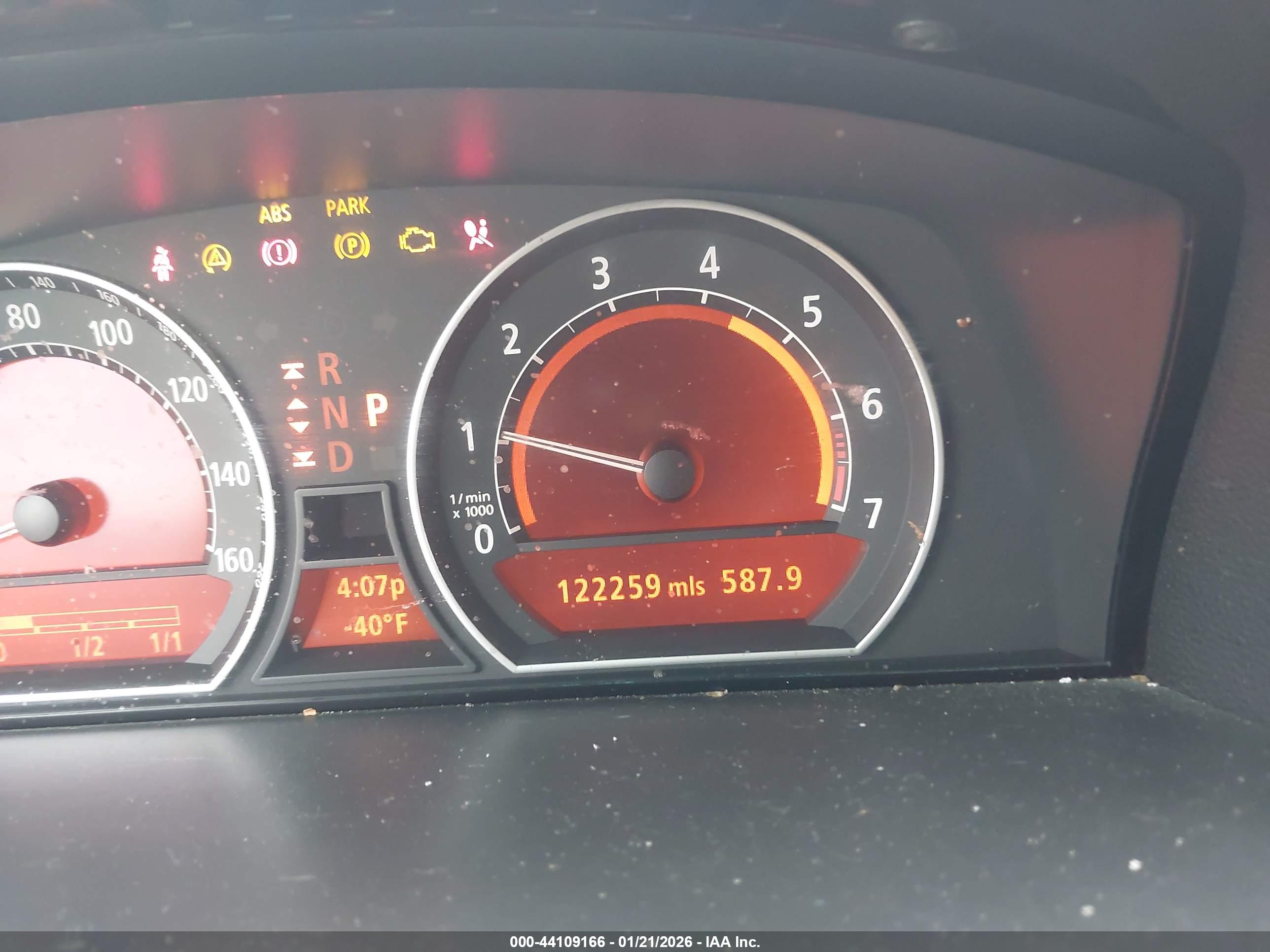 BMW 750LI image 7