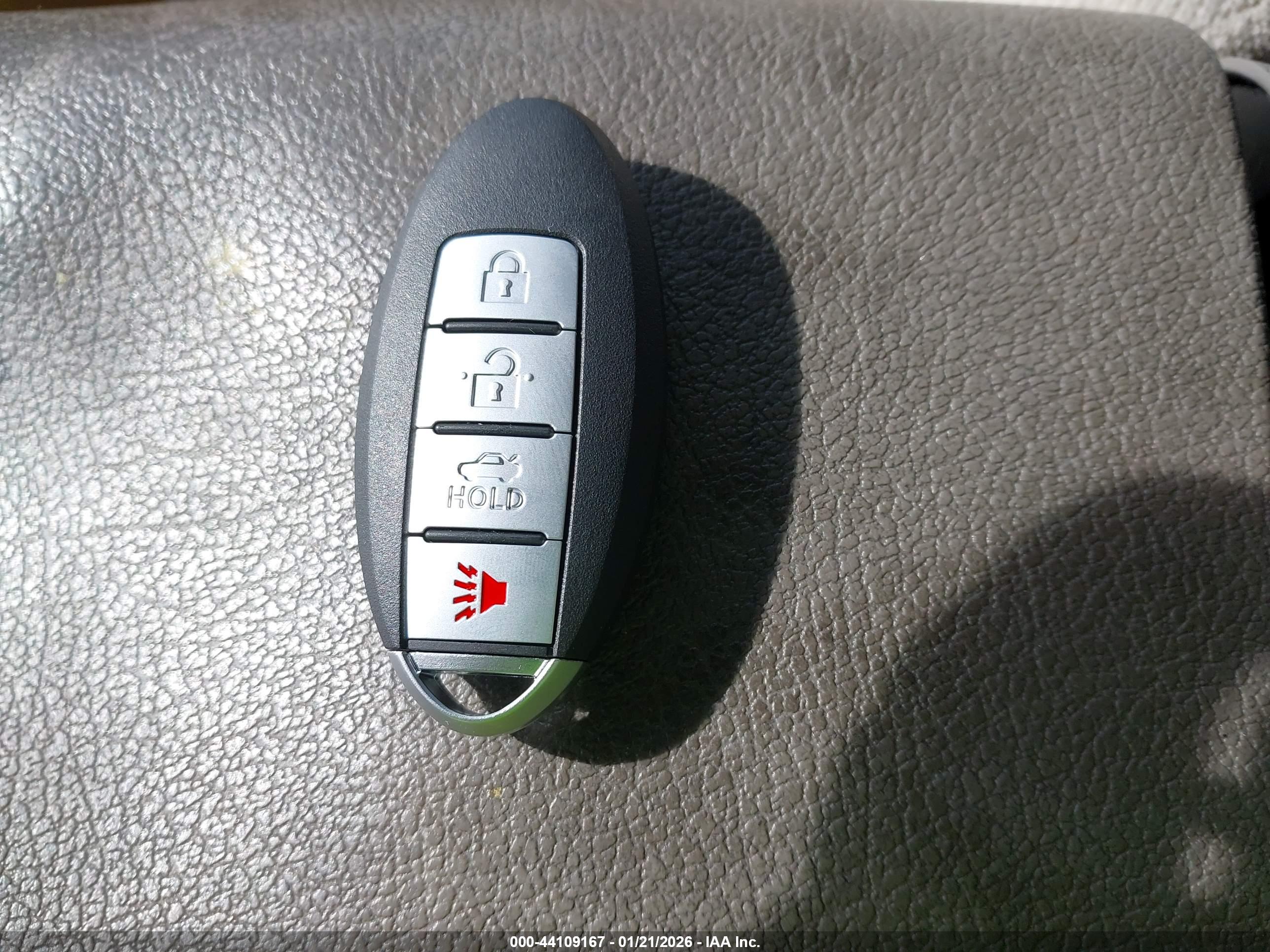 NISSAN ROGUE image 11