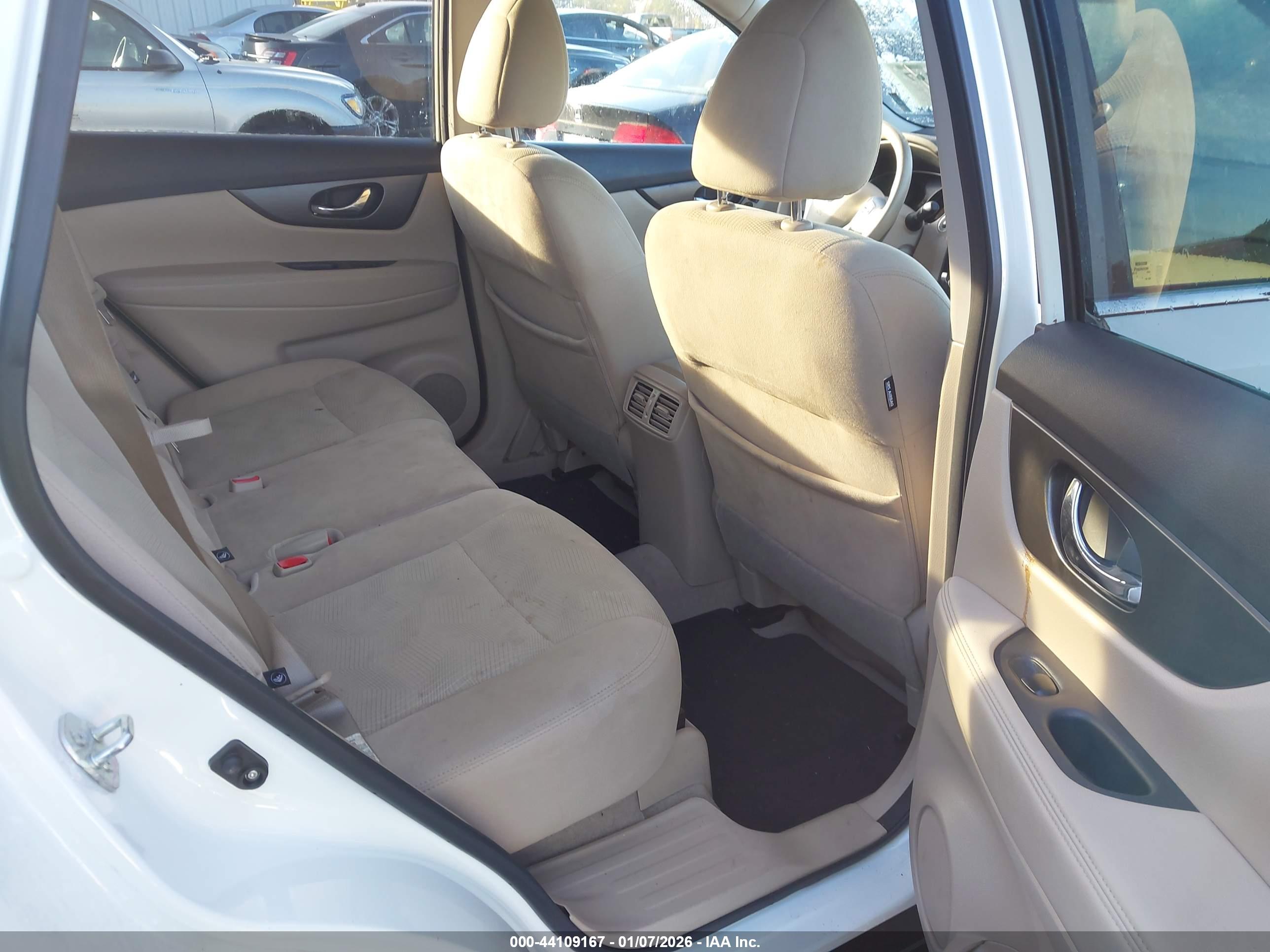 NISSAN ROGUE image 8