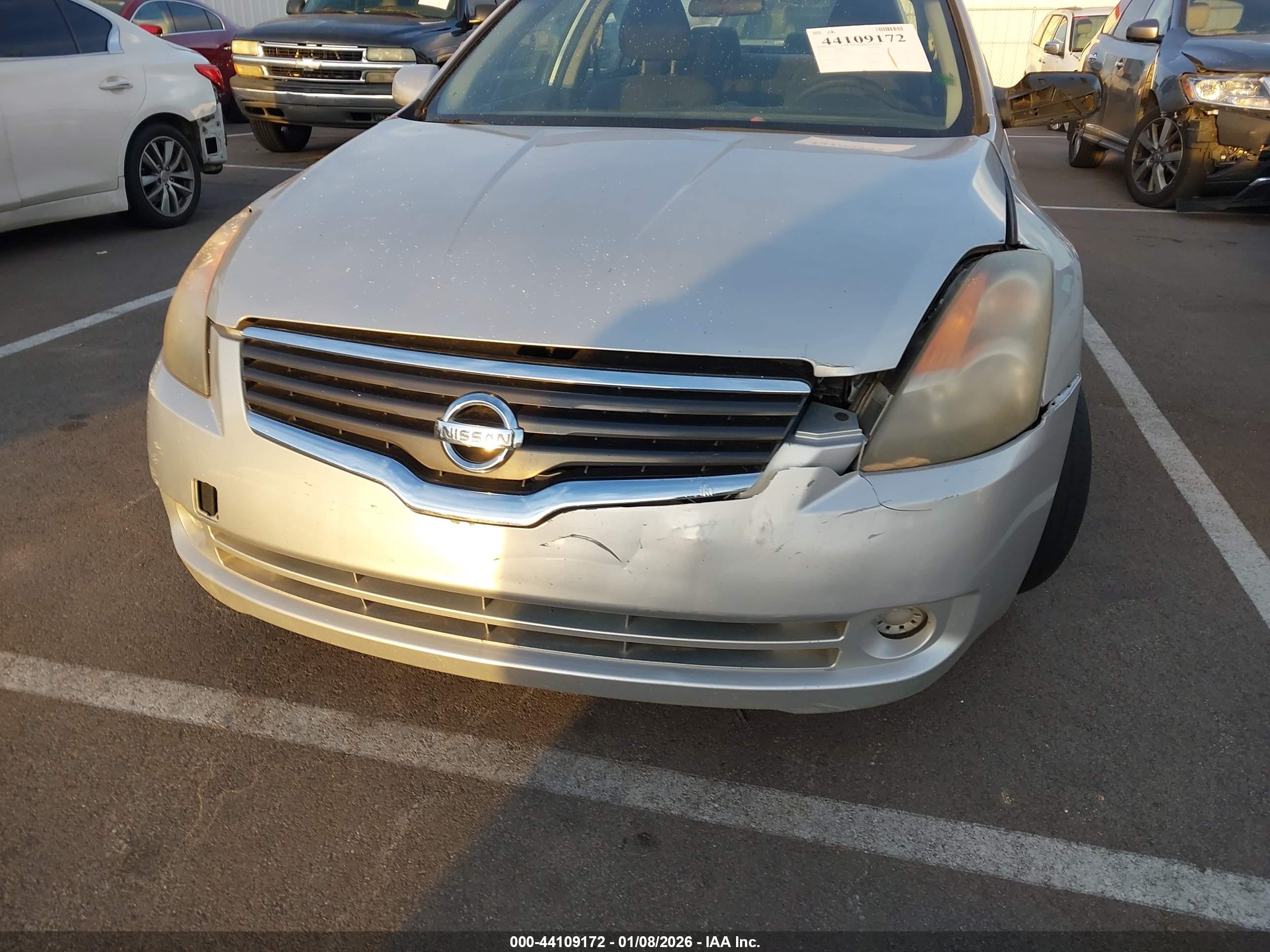 NISSAN ALTIMA image 6