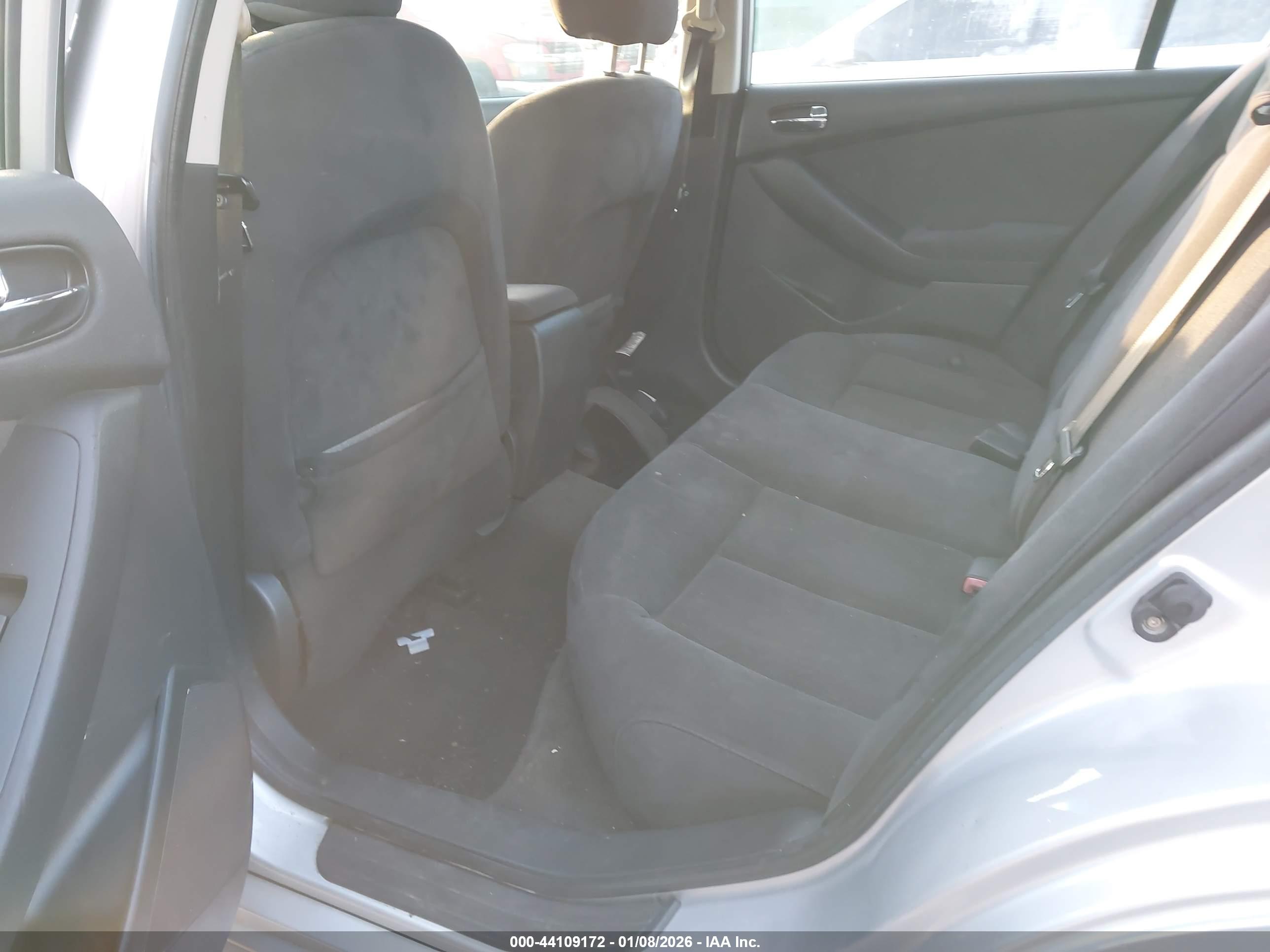 NISSAN ALTIMA image 8