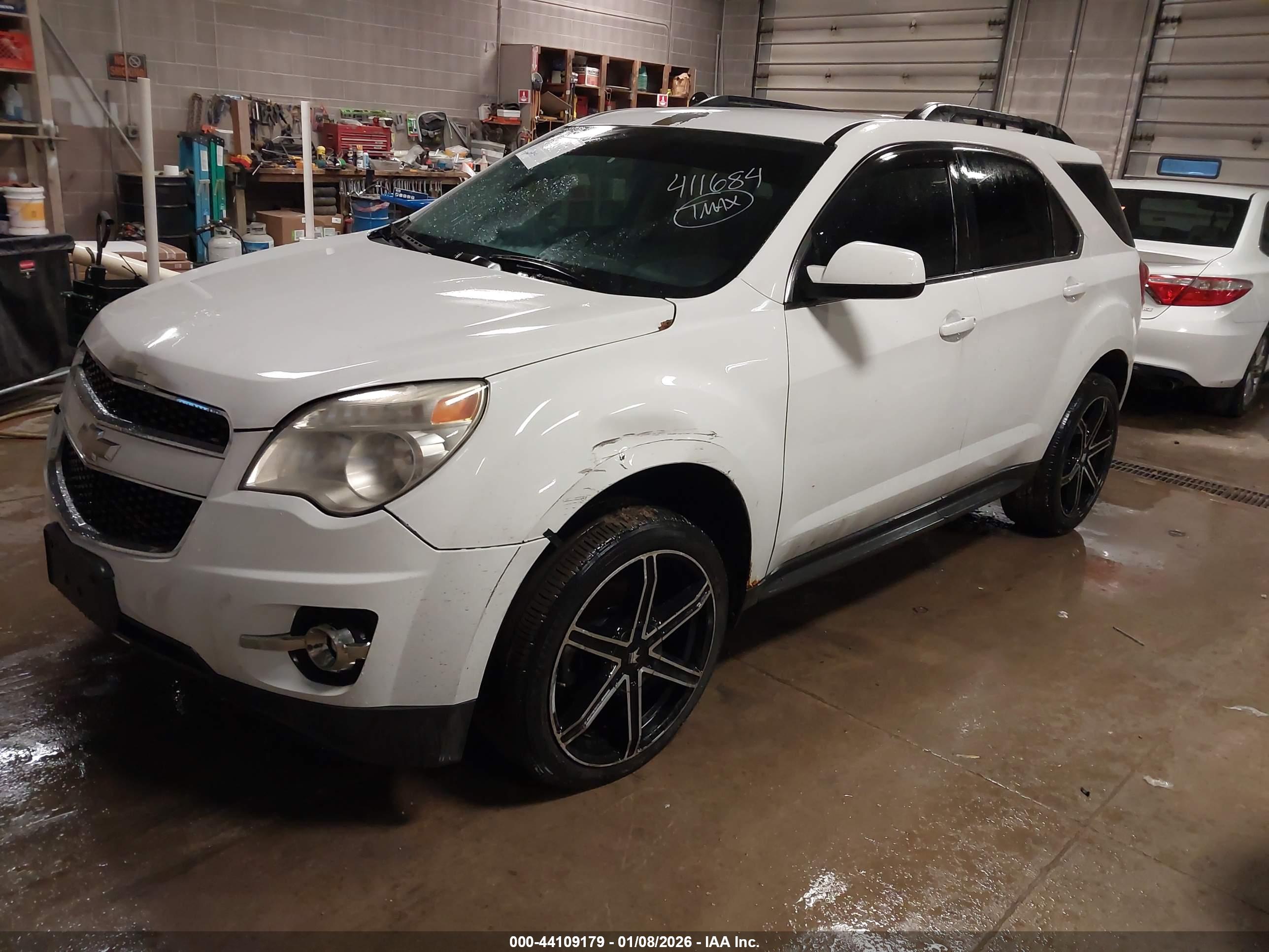 CHEVROLET EQUINOX image 2