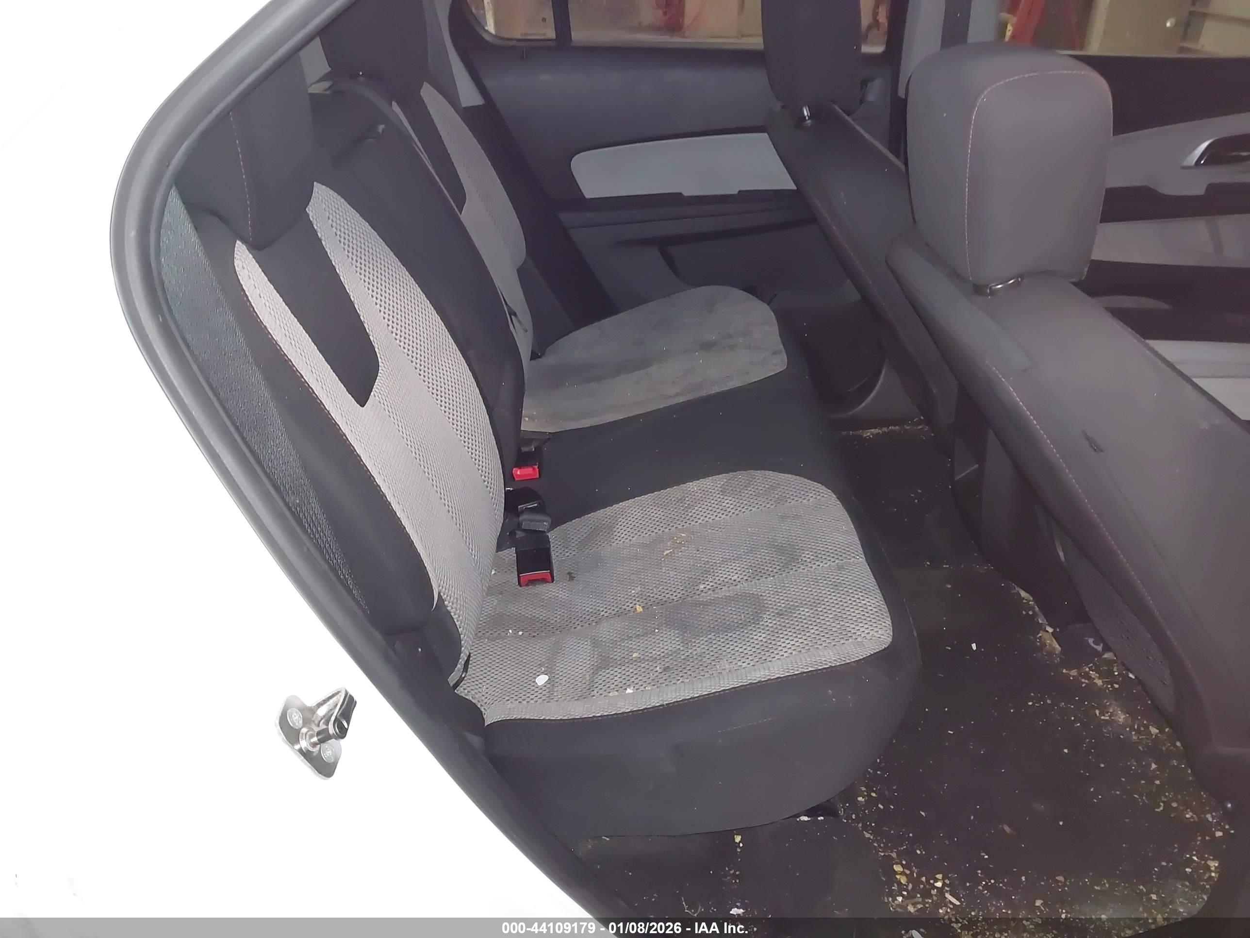 CHEVROLET EQUINOX image 8