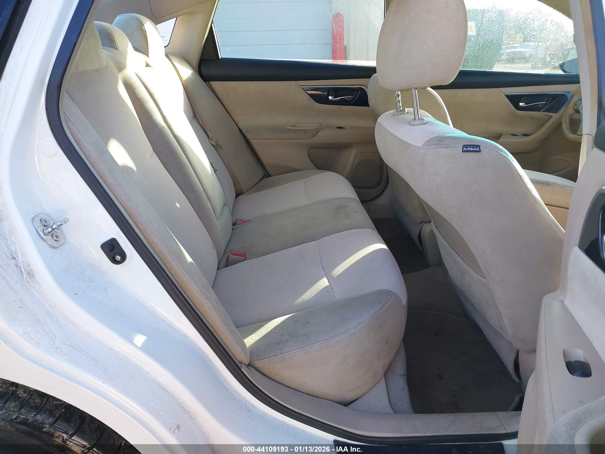 NISSAN ALTIMA image 8