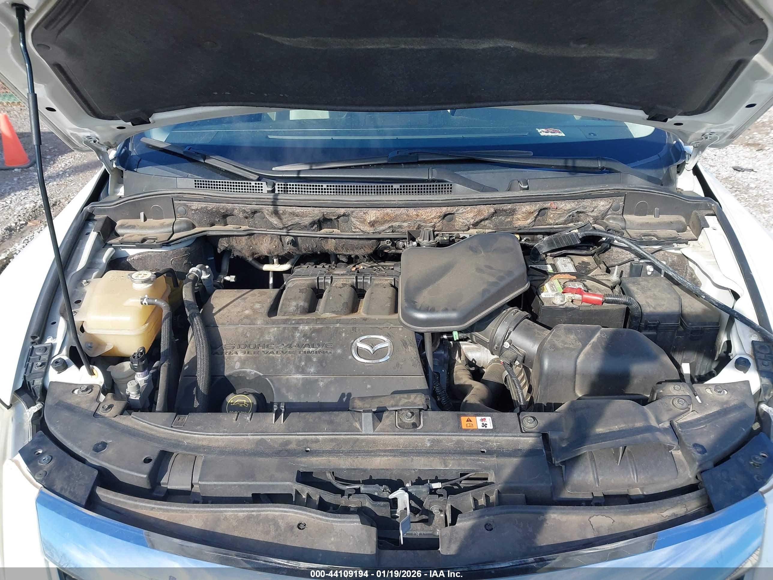 MAZDA CX-9 image 10