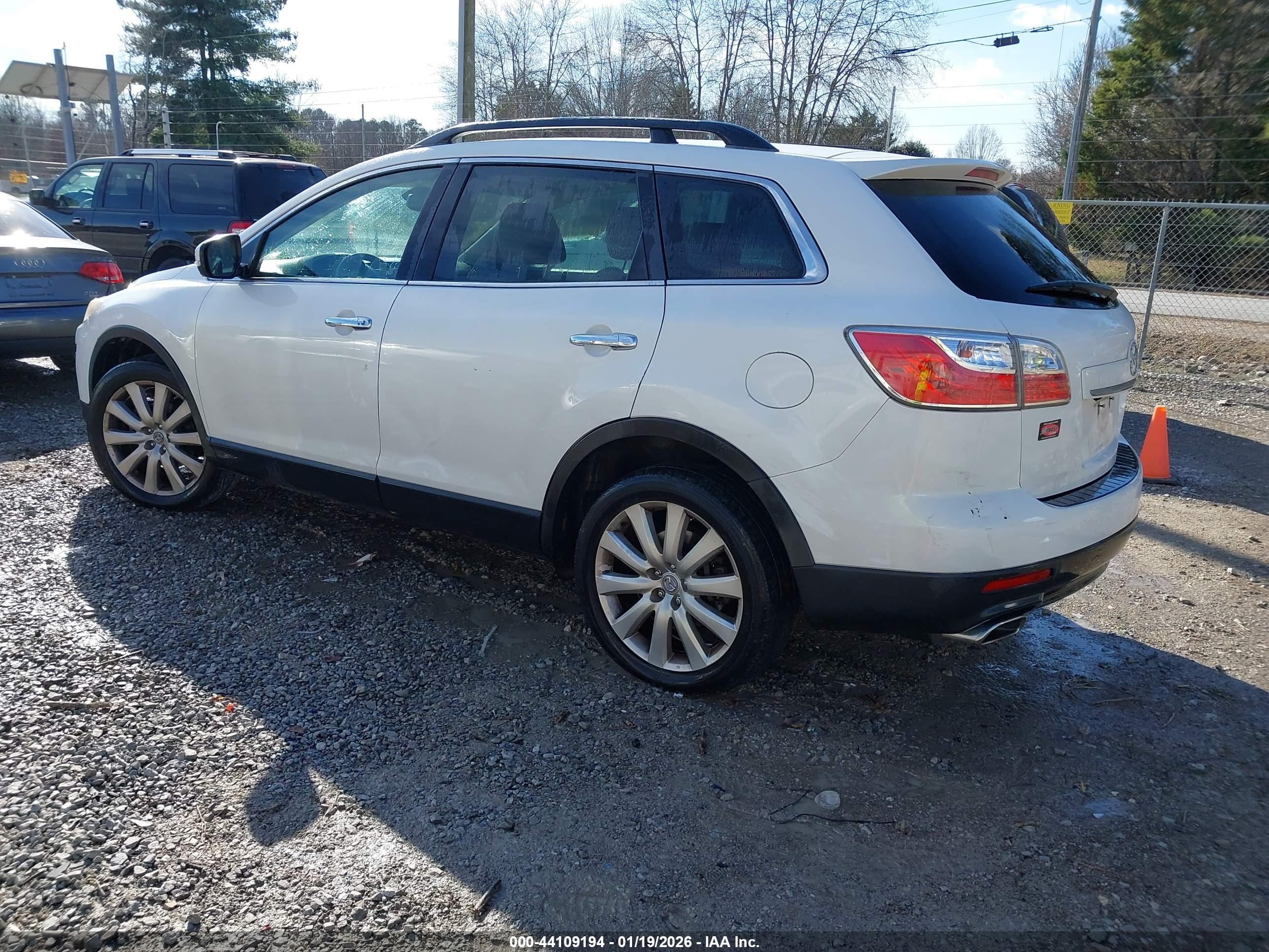 MAZDA CX-9 image 3