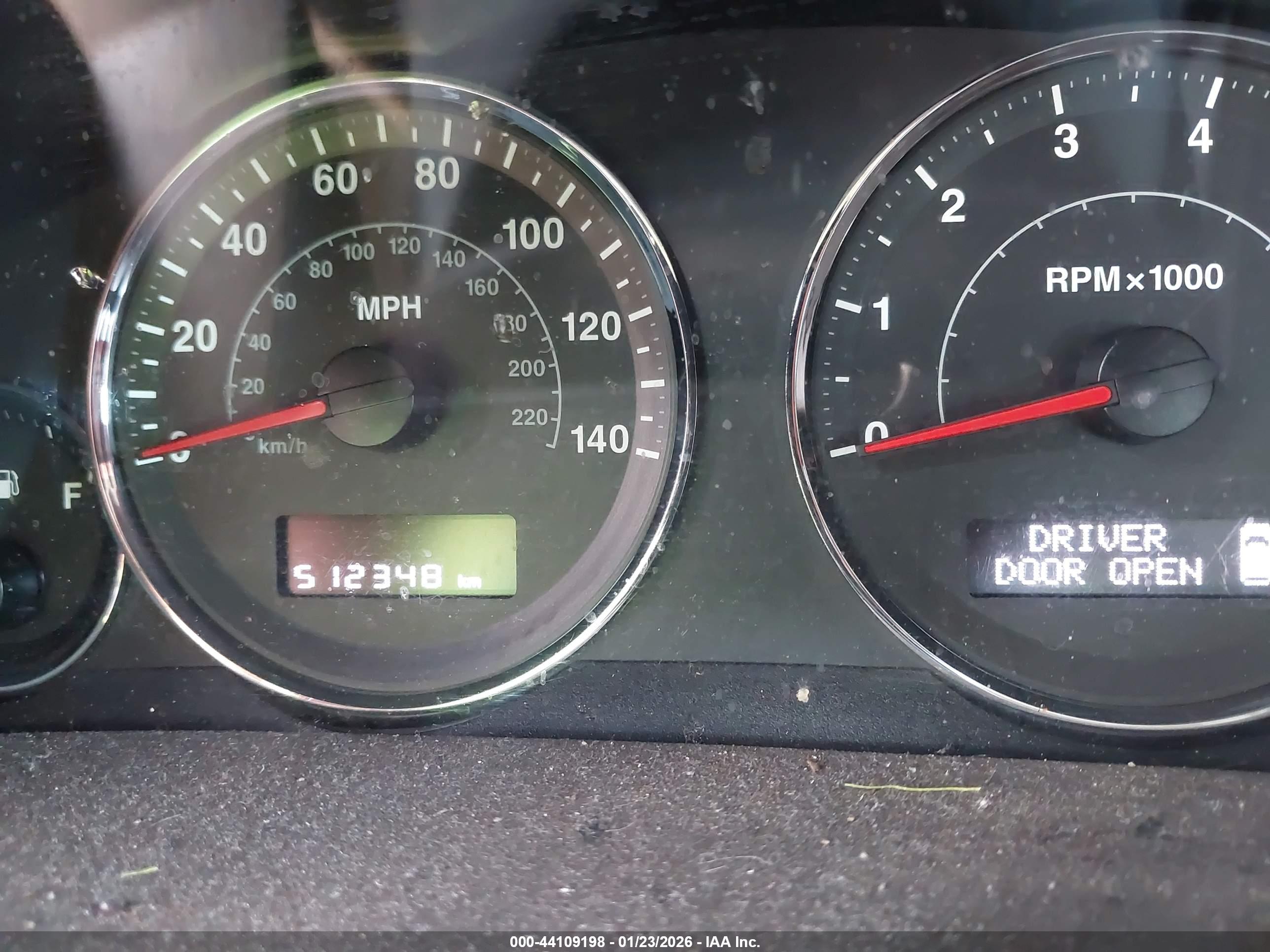 JEEP COMMANDER image 7