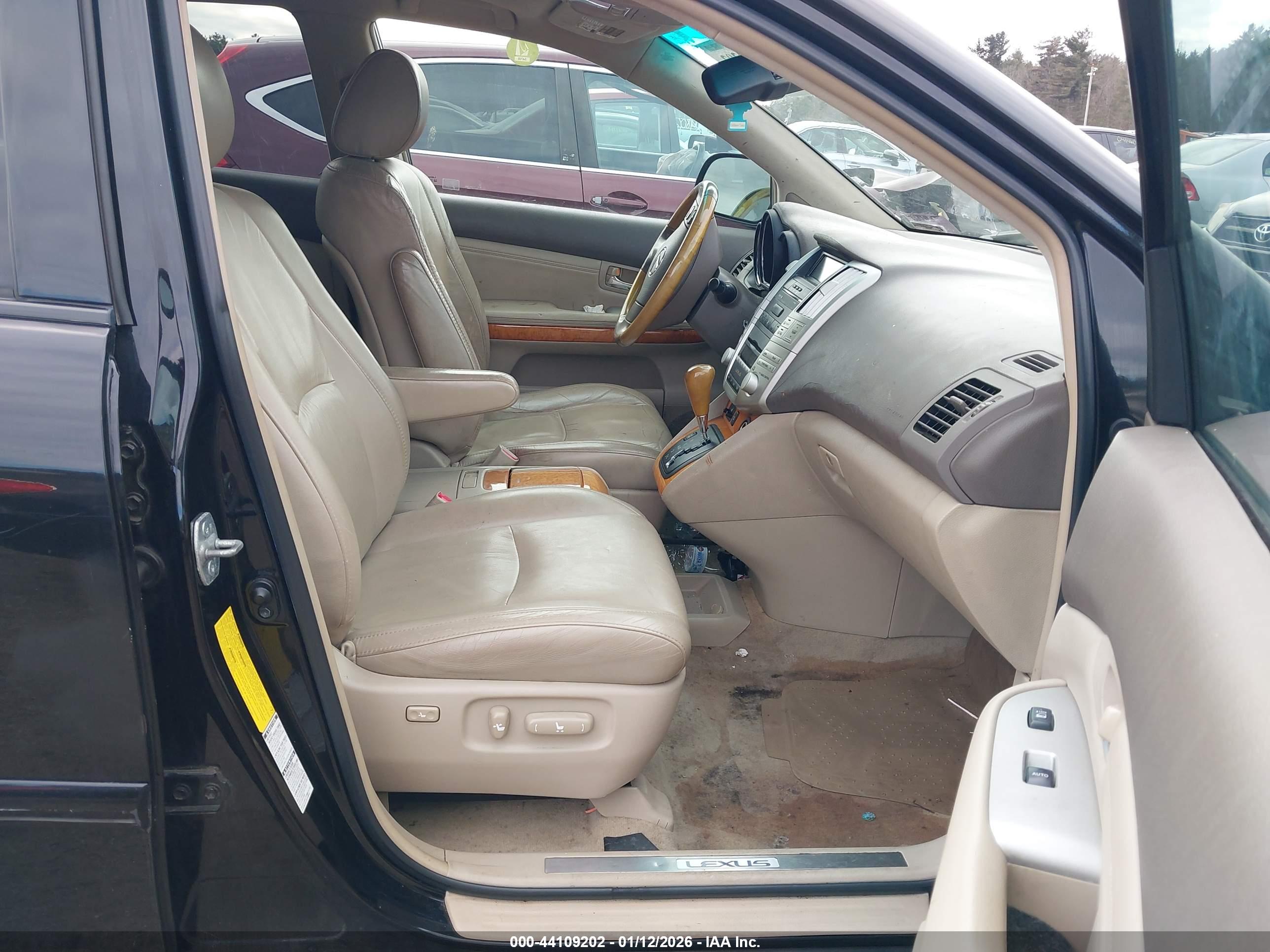 LEXUS RX image 5