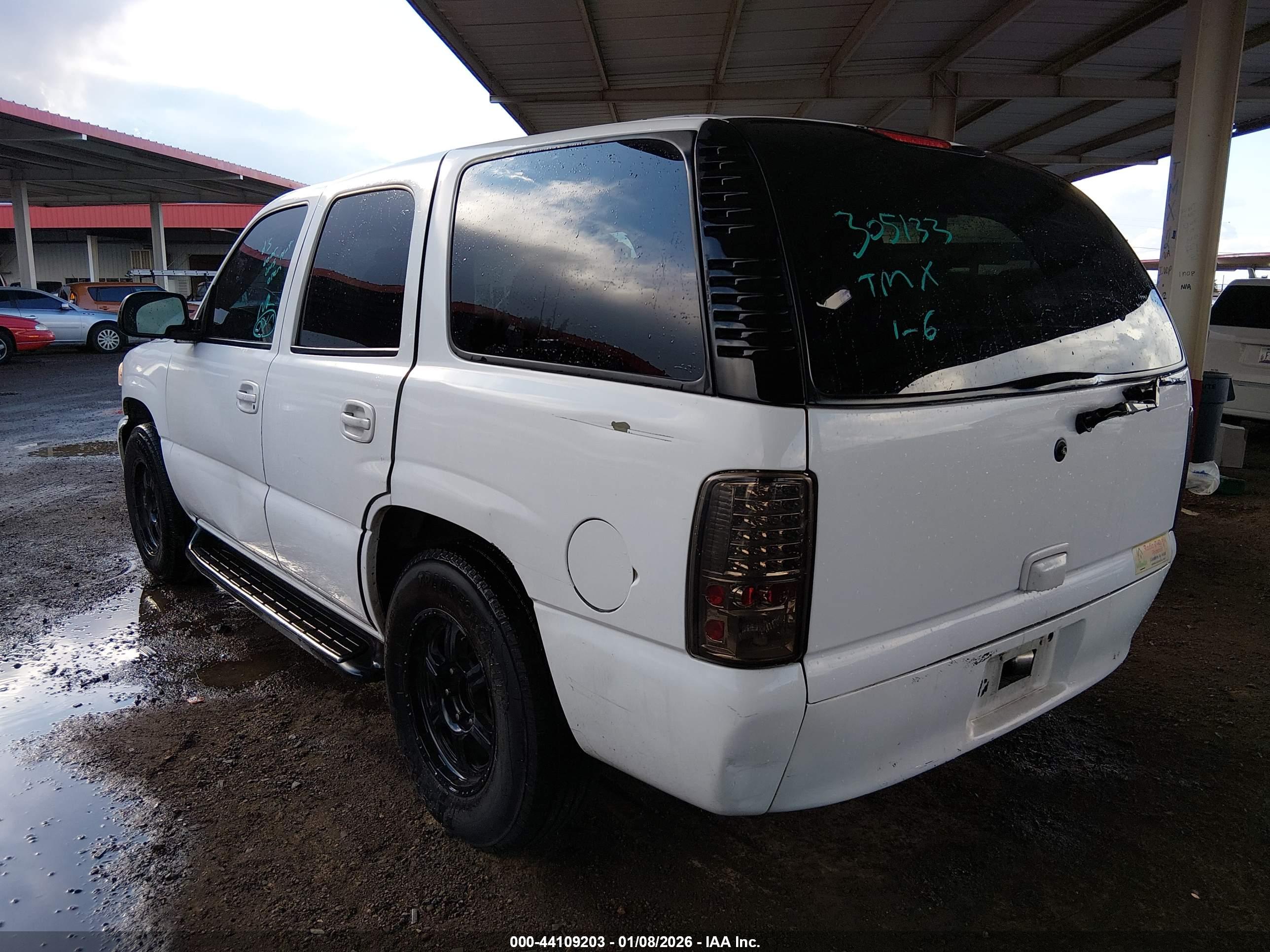 GMC YUKON image 3