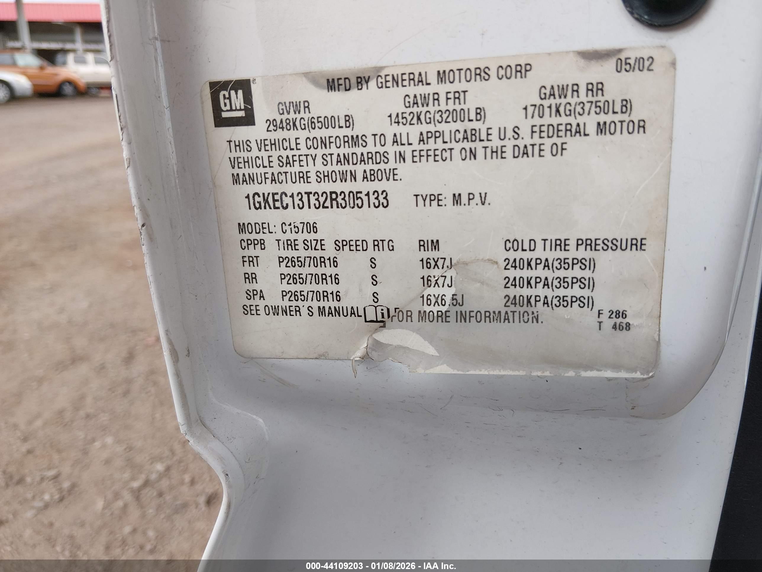 GMC YUKON image 9