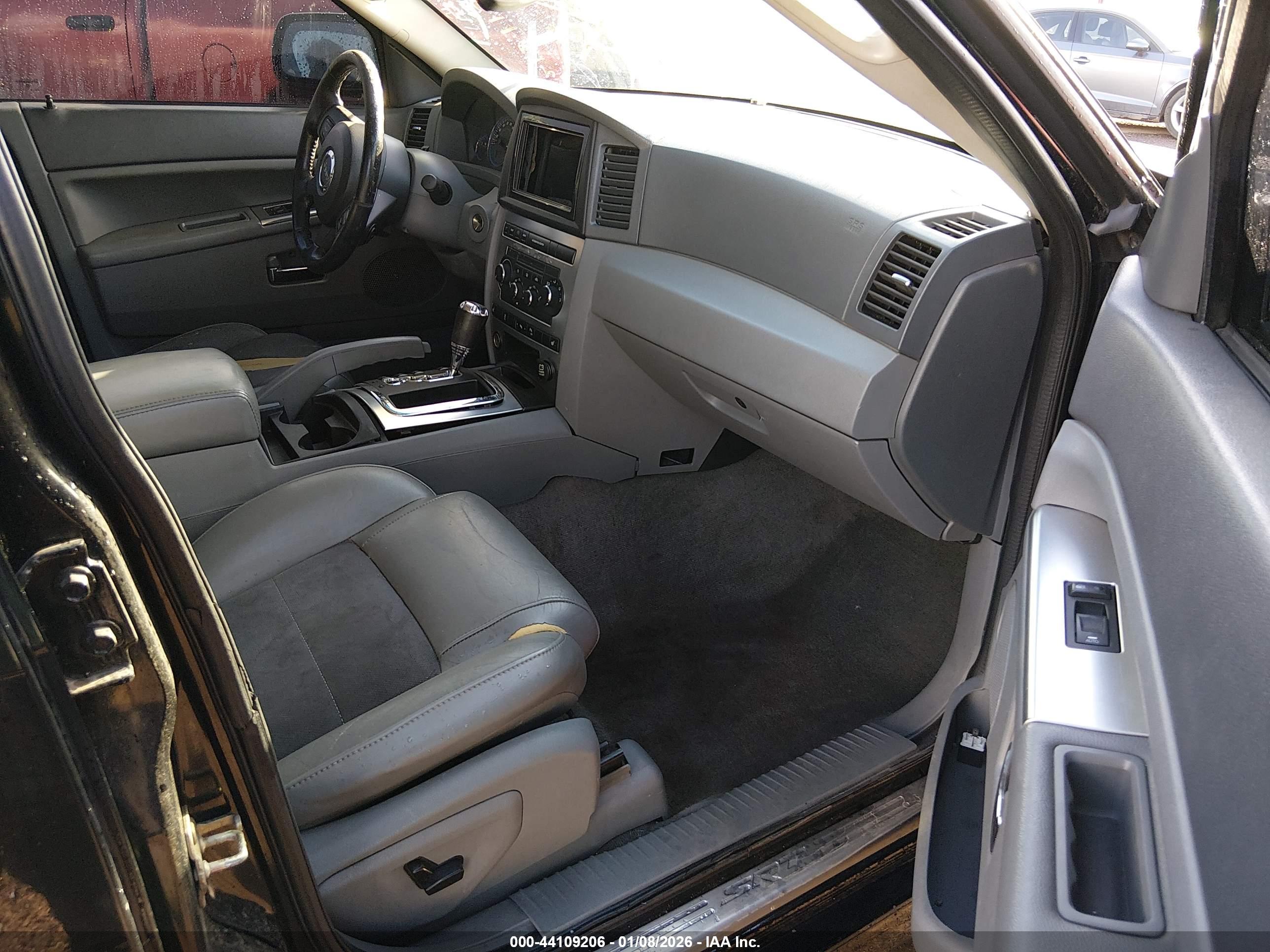JEEP GRAND image 5