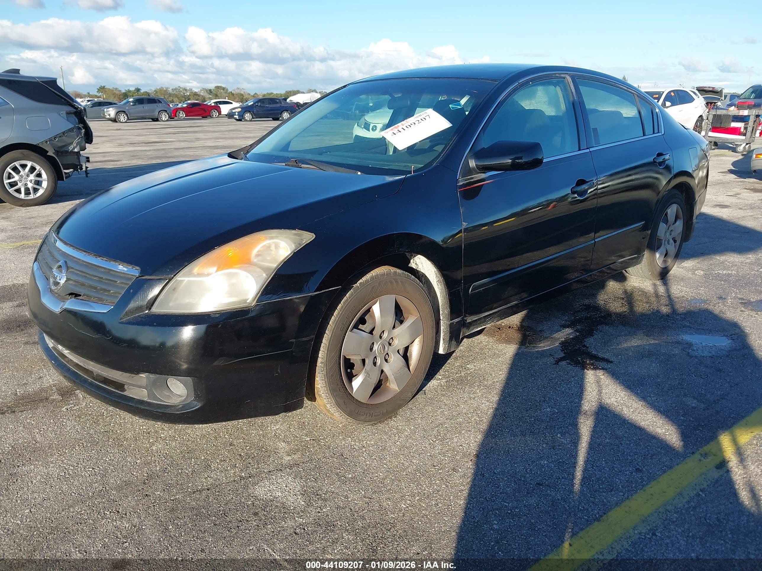 NISSAN ALTIMA image 2