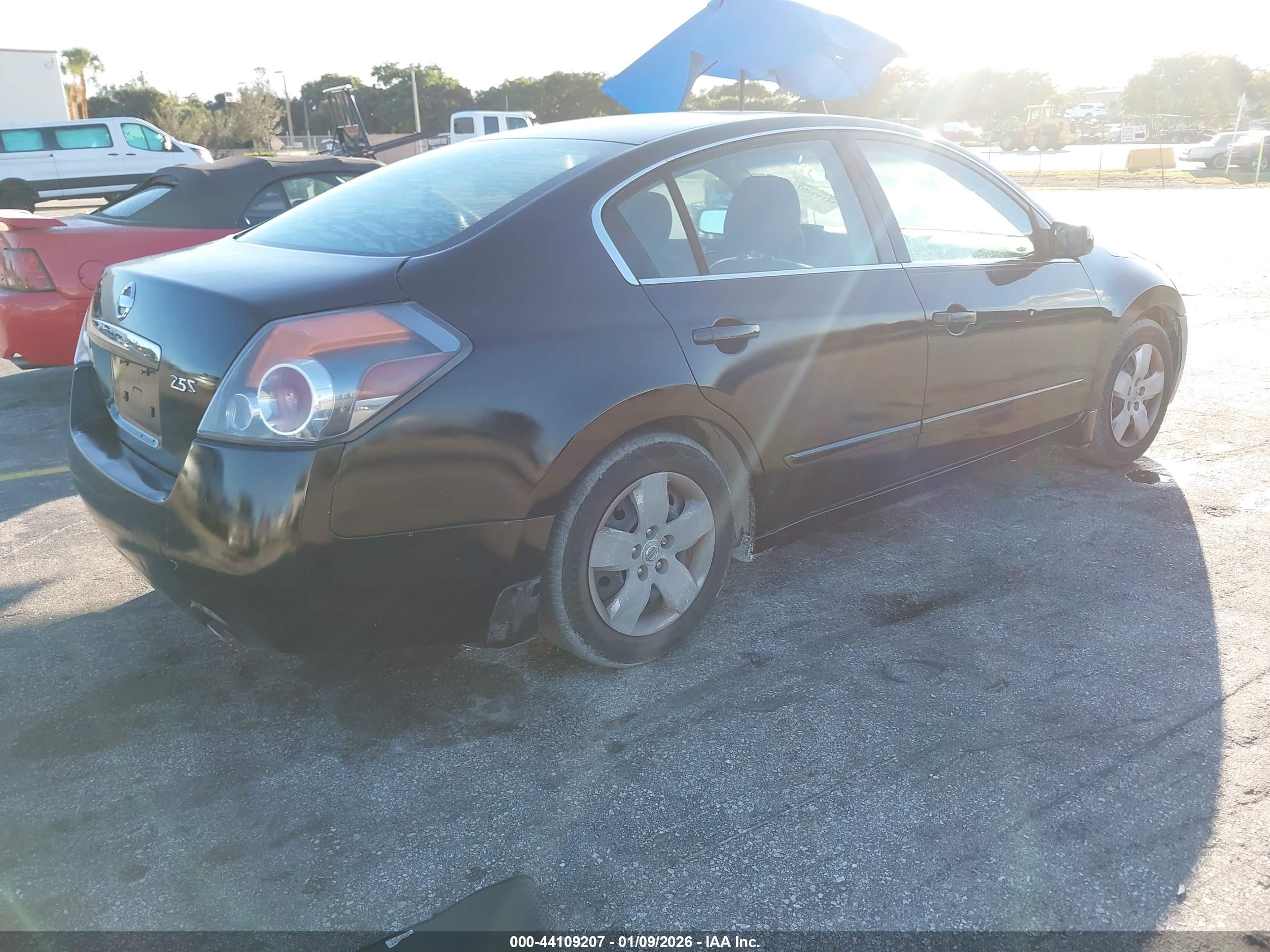 NISSAN ALTIMA image 4