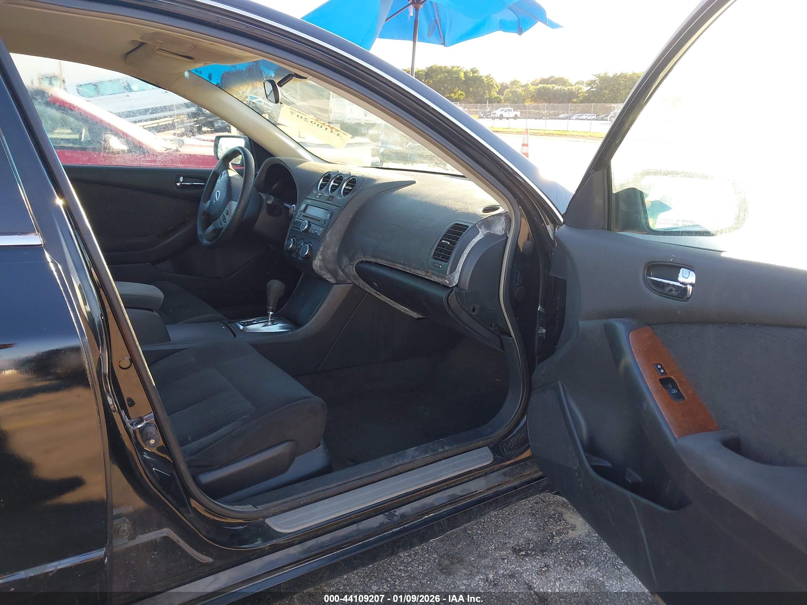 NISSAN ALTIMA image 5