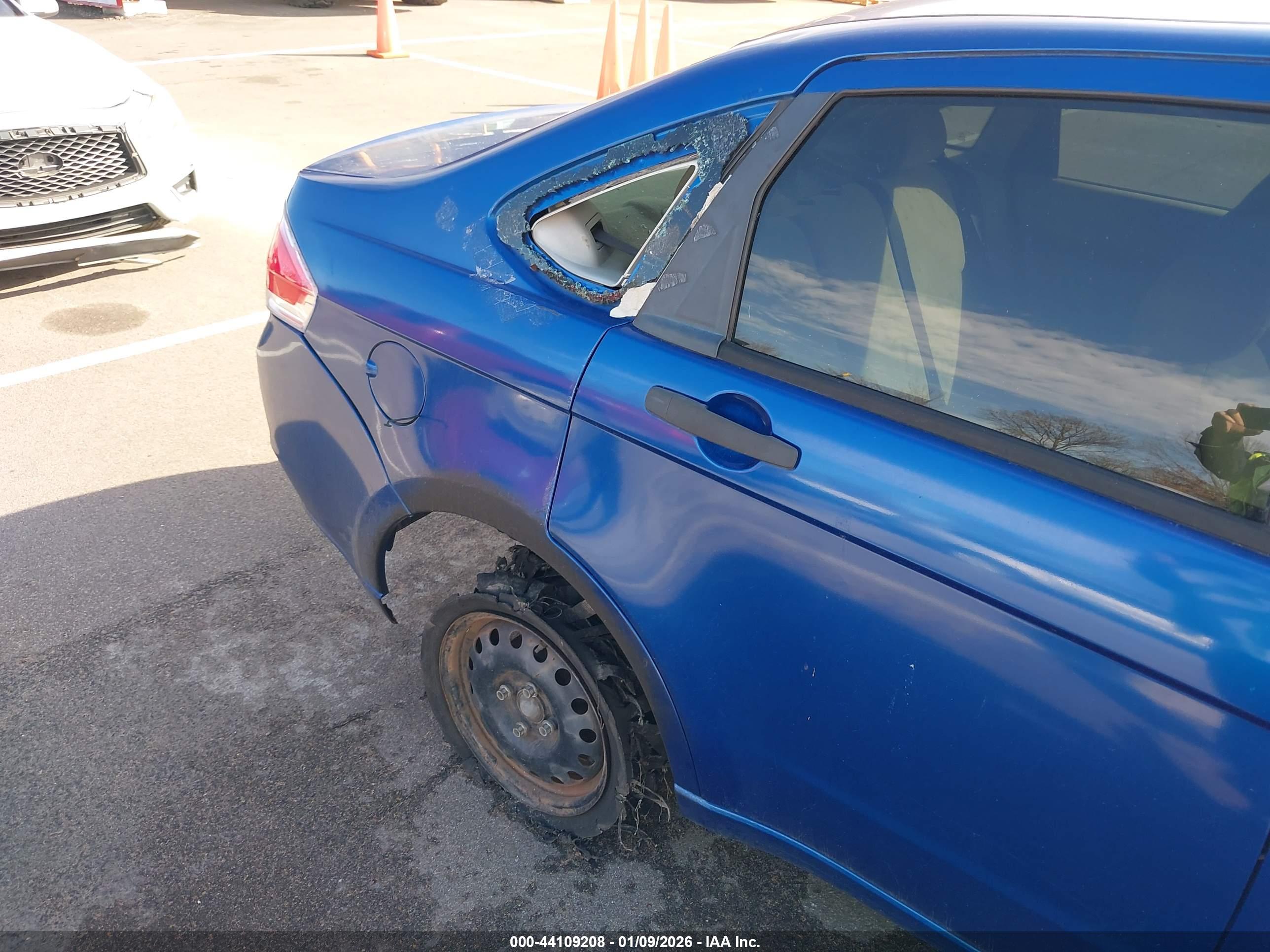 FORD FOCUS image 6