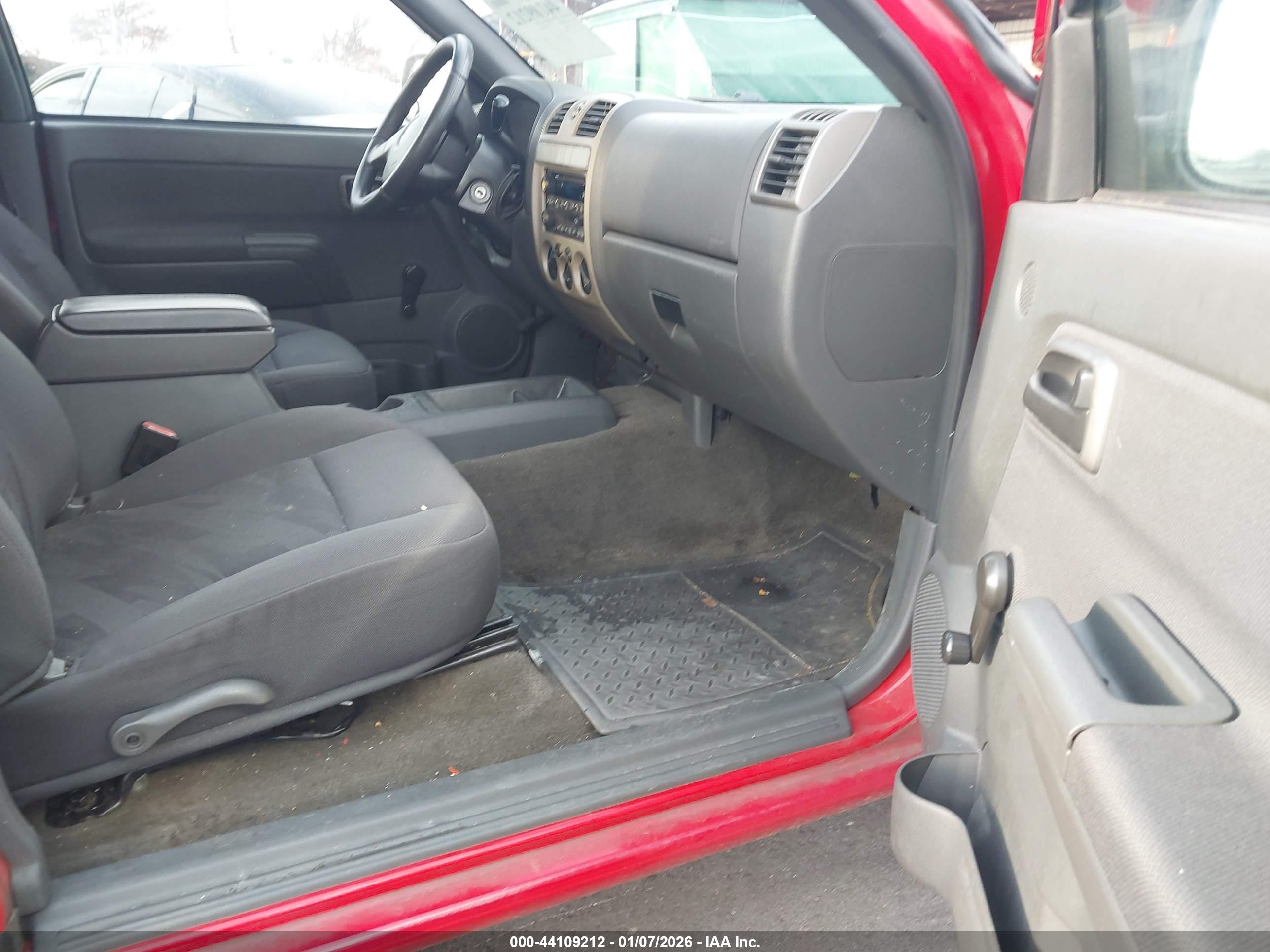 CHEVROLET COLORADO image 5