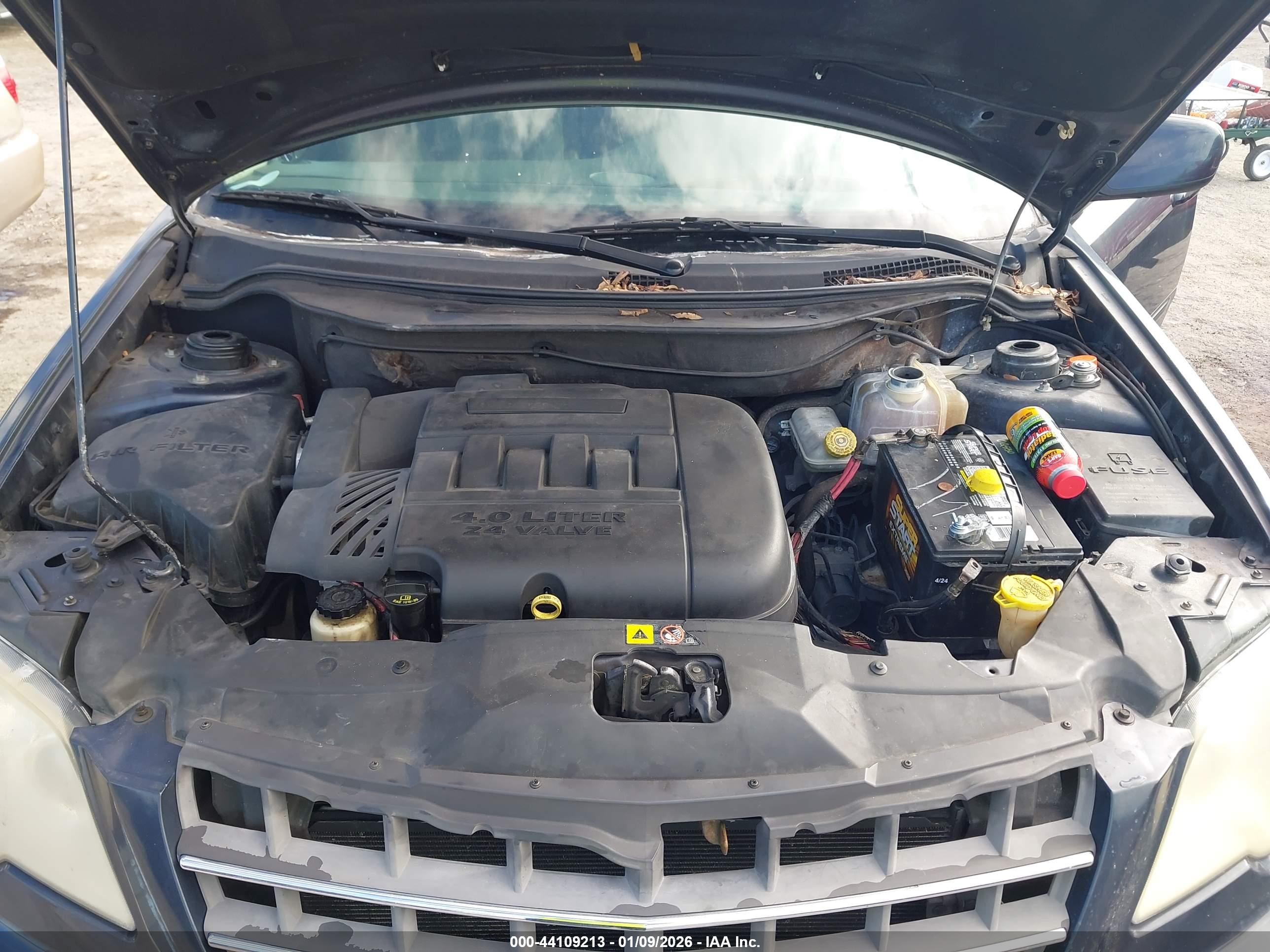 CHRYSLER PACIFICA image 10