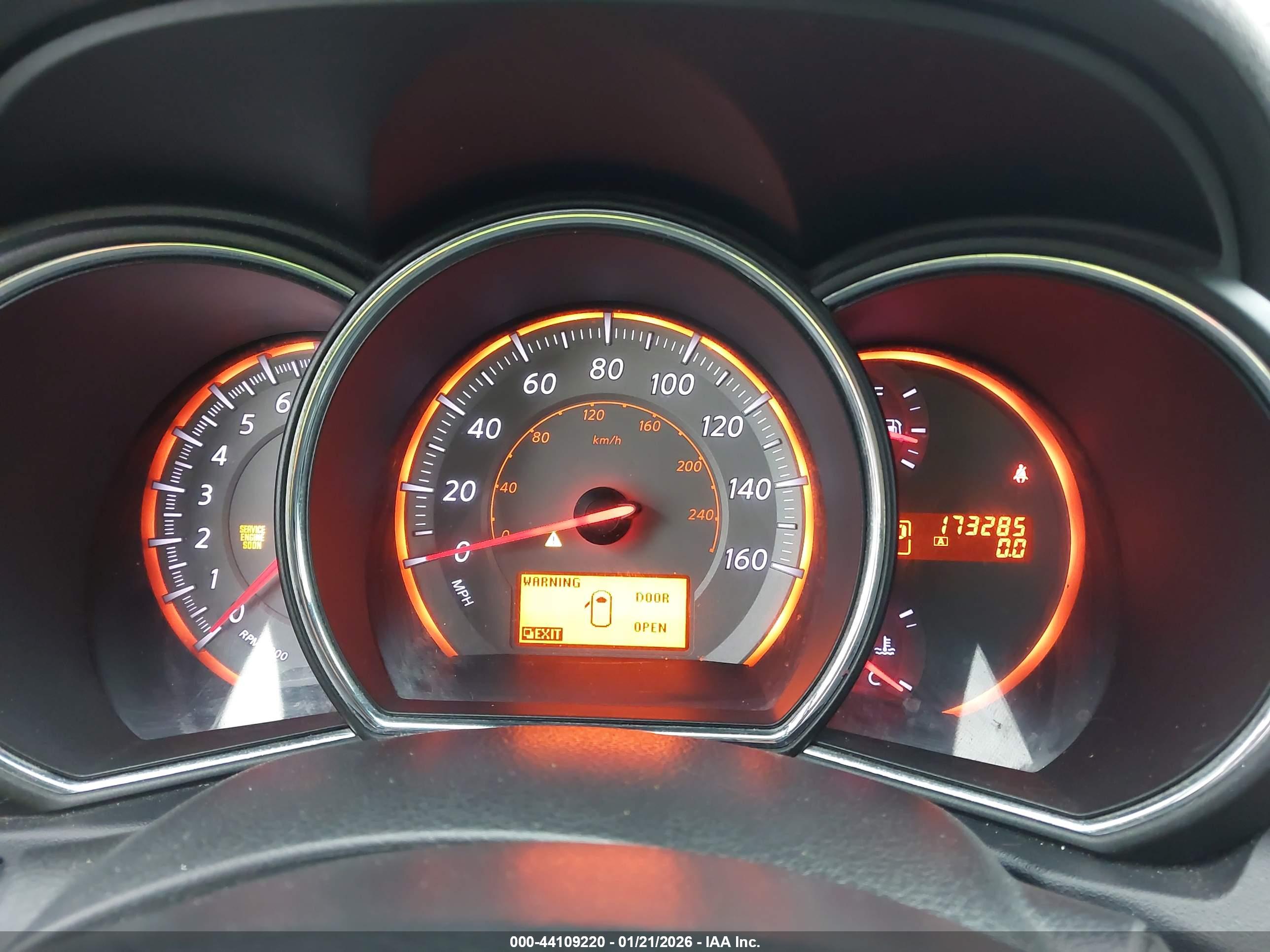 NISSAN MURANO image 7
