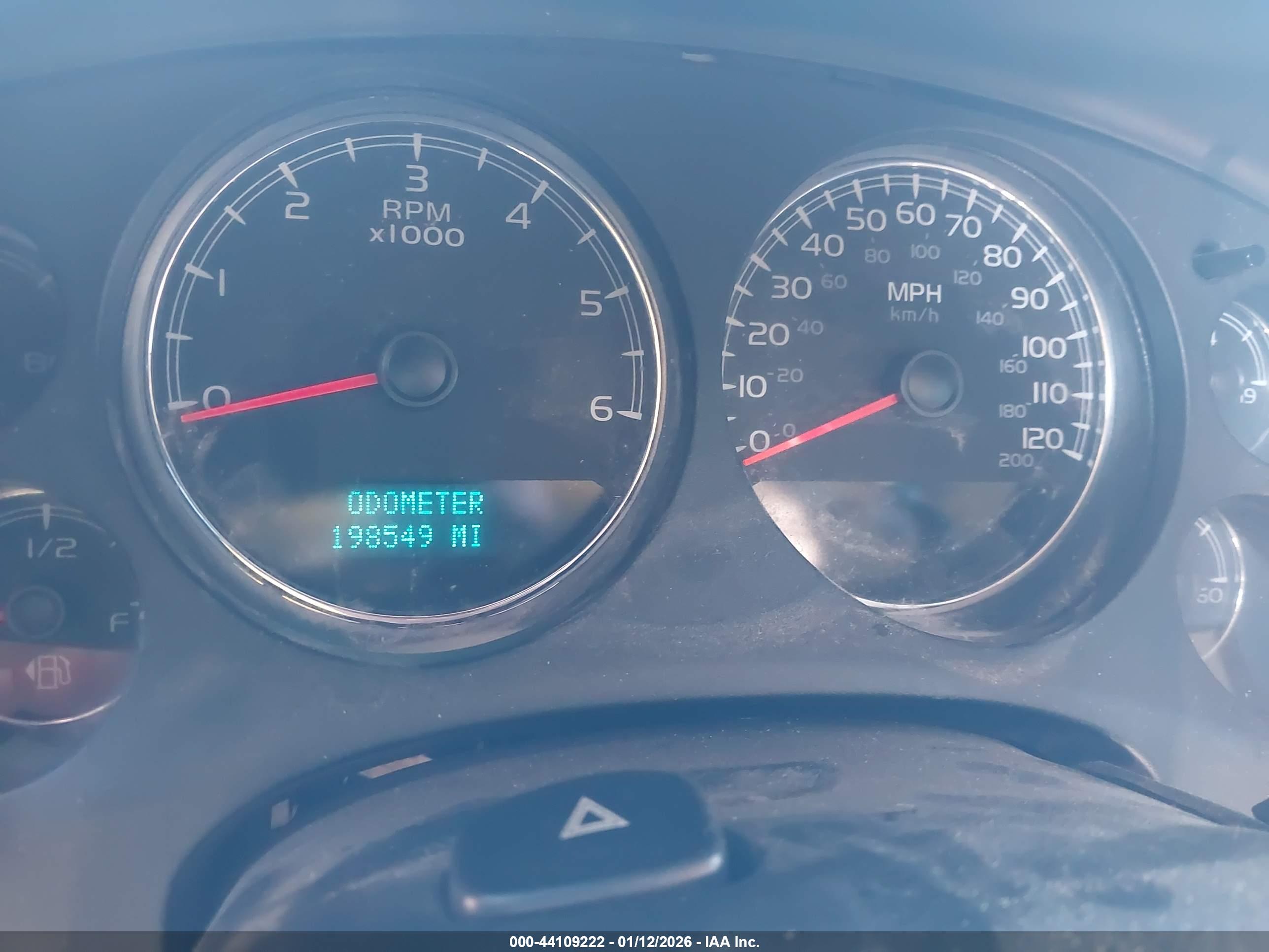 GMC YUKON image 7
