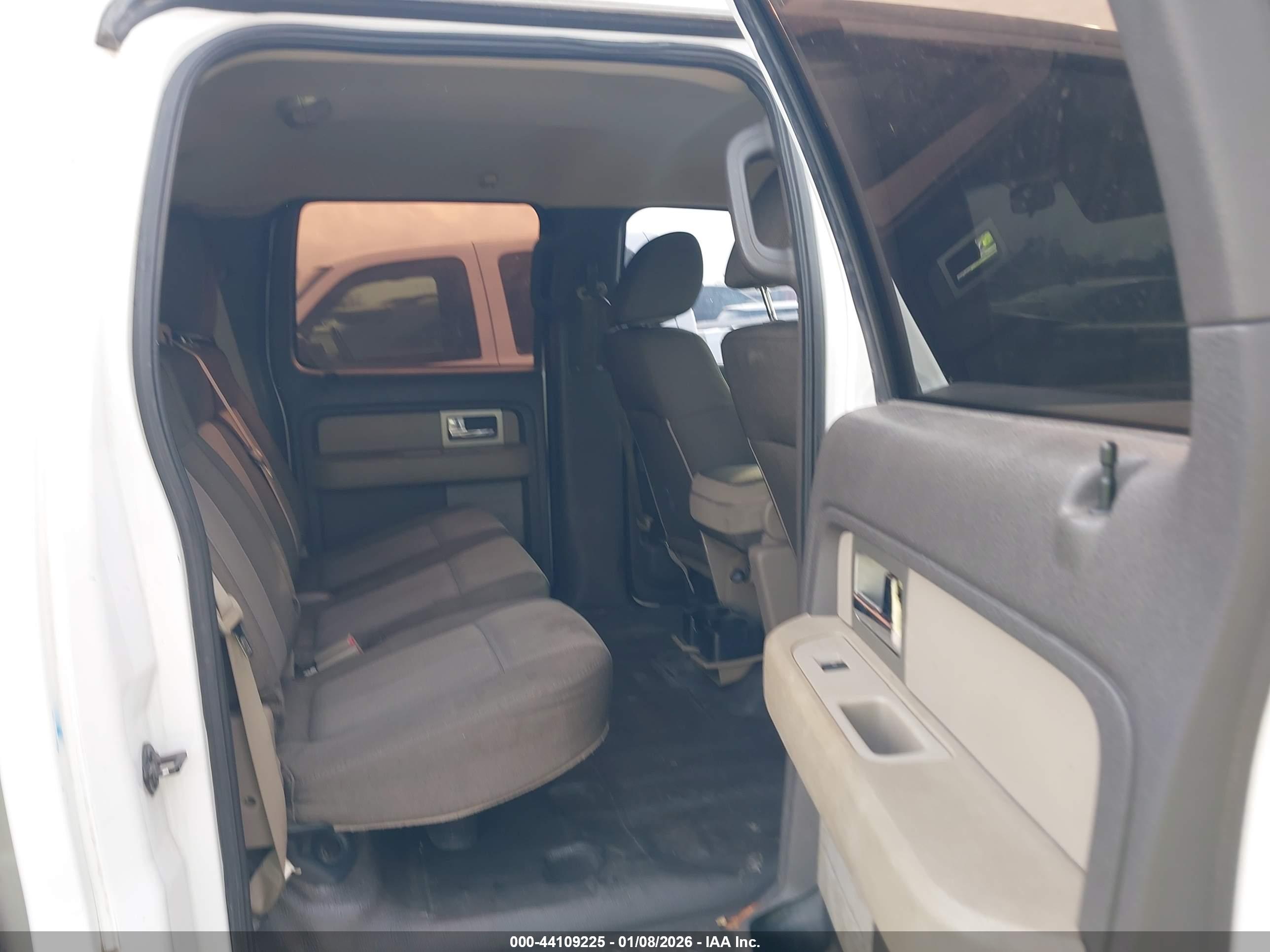 FORD F-150 image 8