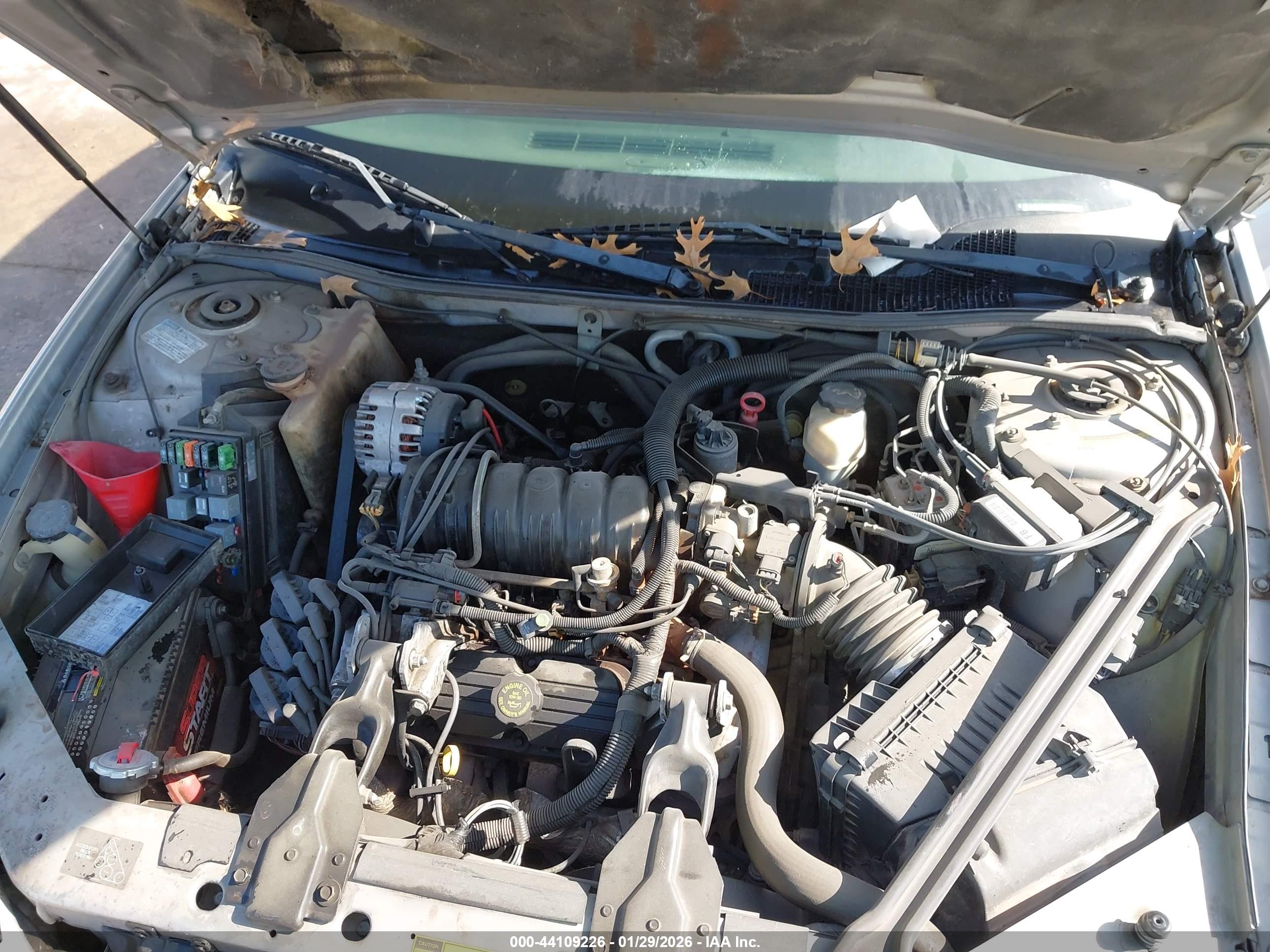 PONTIAC GRAND image 10
