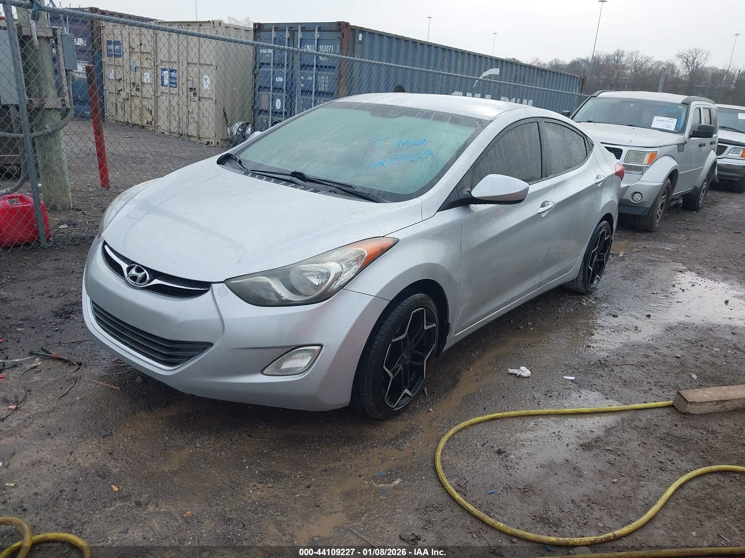 HYUNDAI ELANTRA image 2