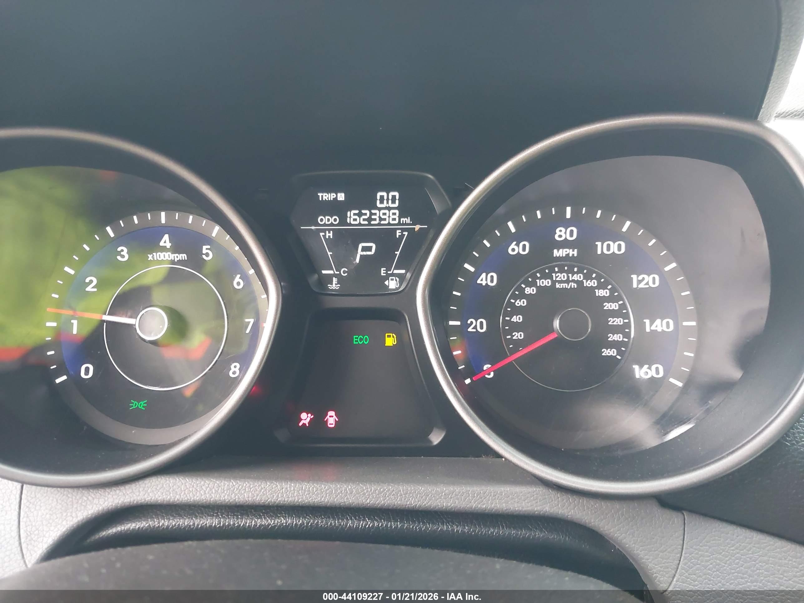 HYUNDAI ELANTRA image 7