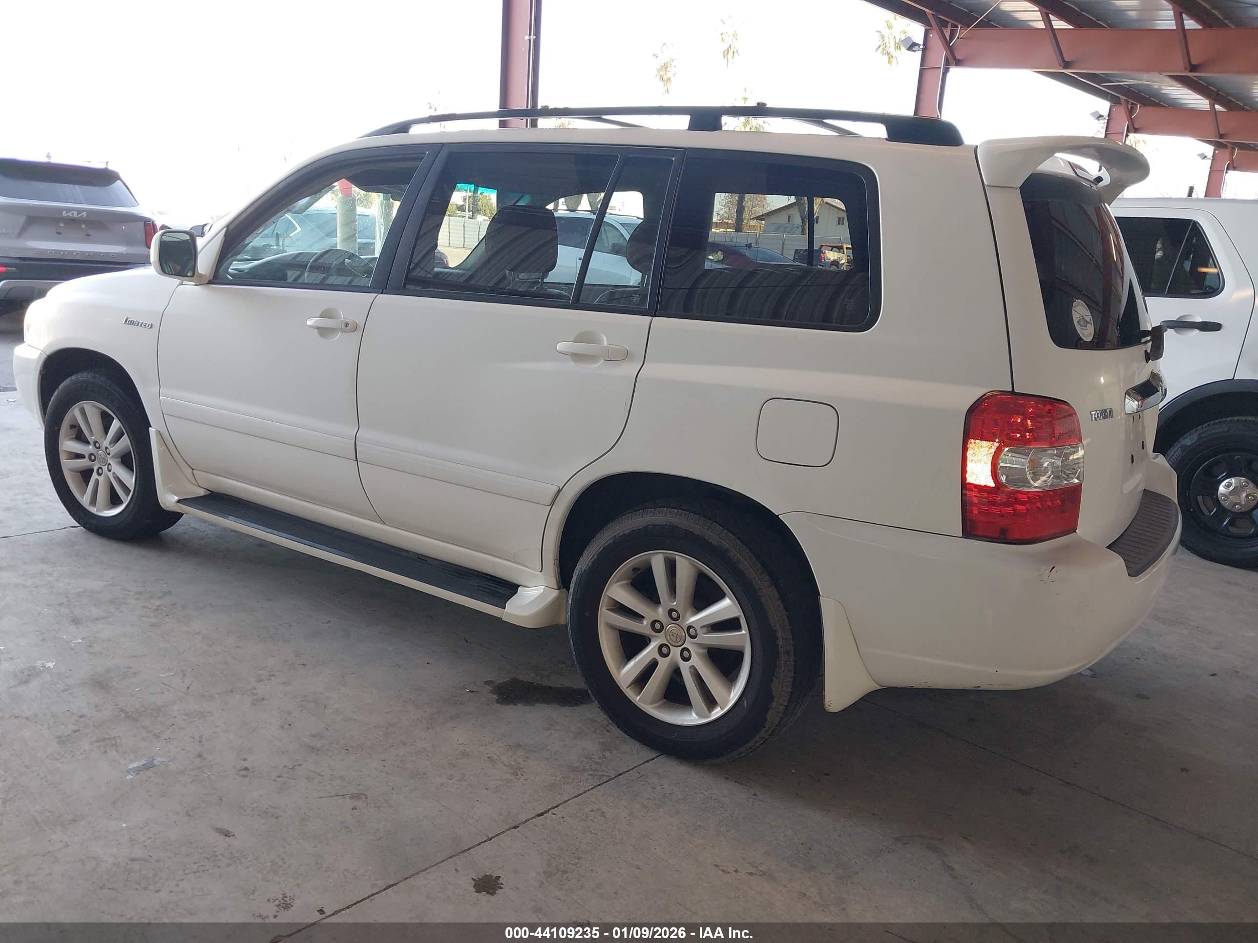 TOYOTA HIGHLANDER image 3