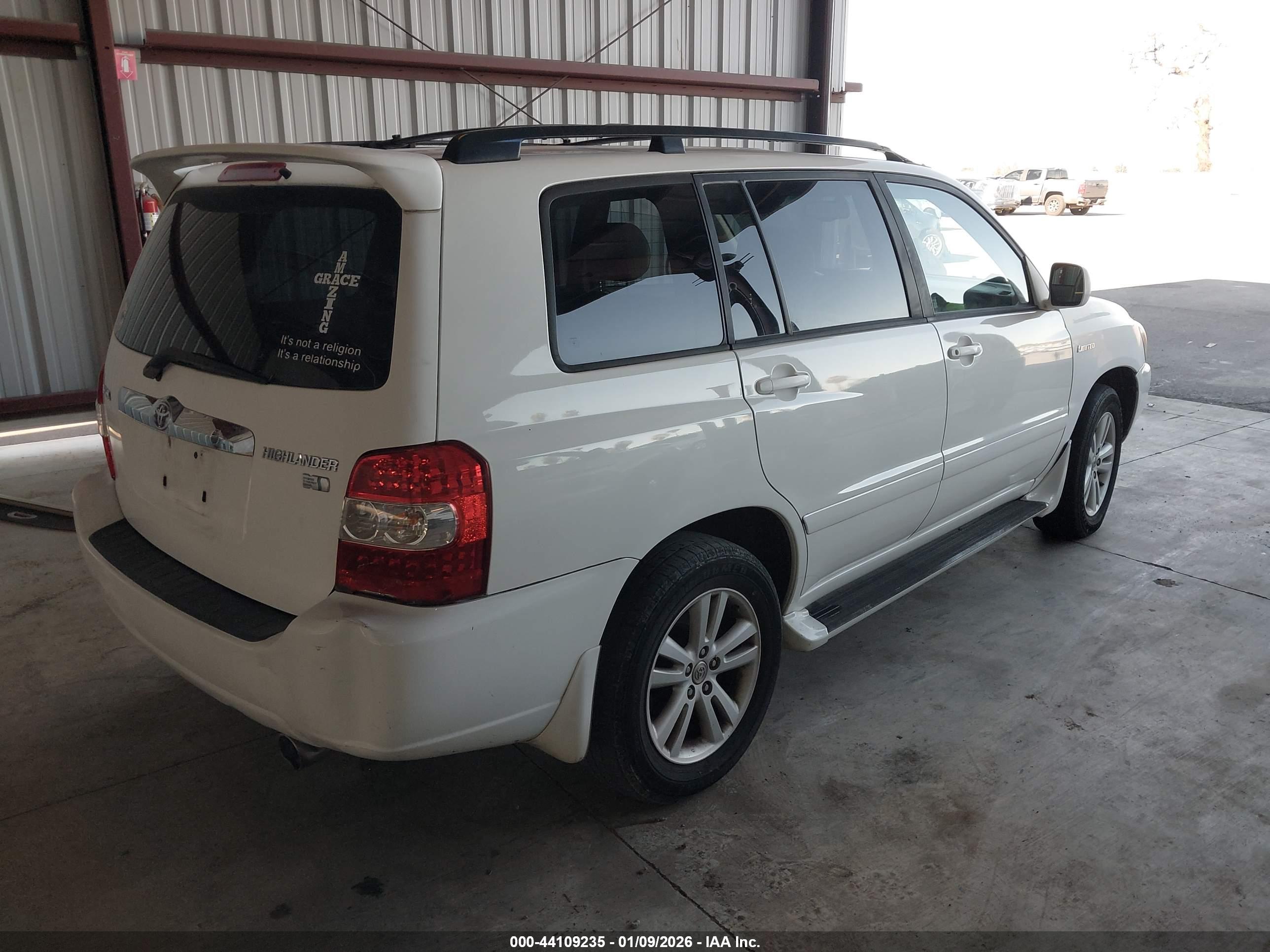 TOYOTA HIGHLANDER image 4