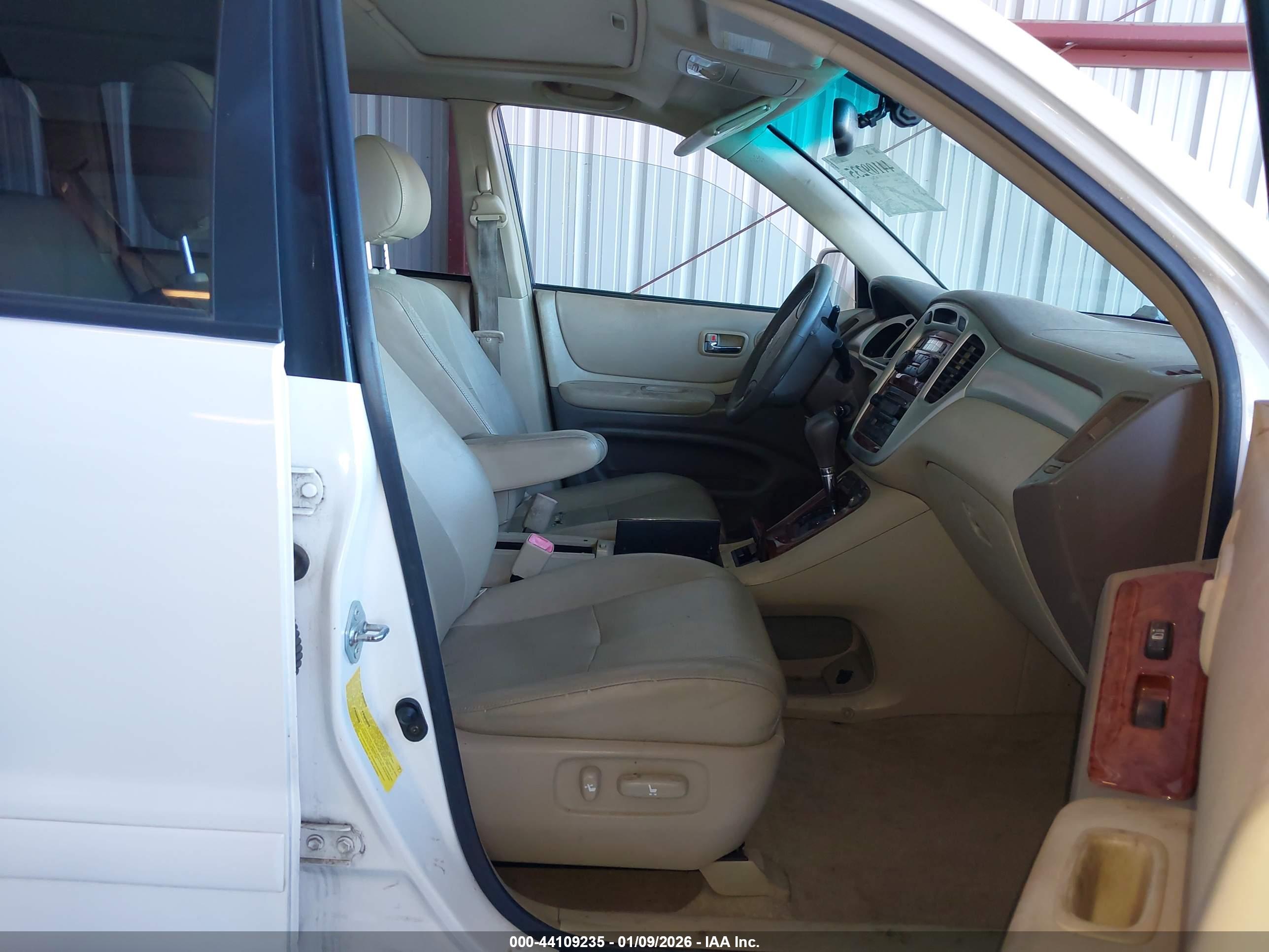 TOYOTA HIGHLANDER image 5