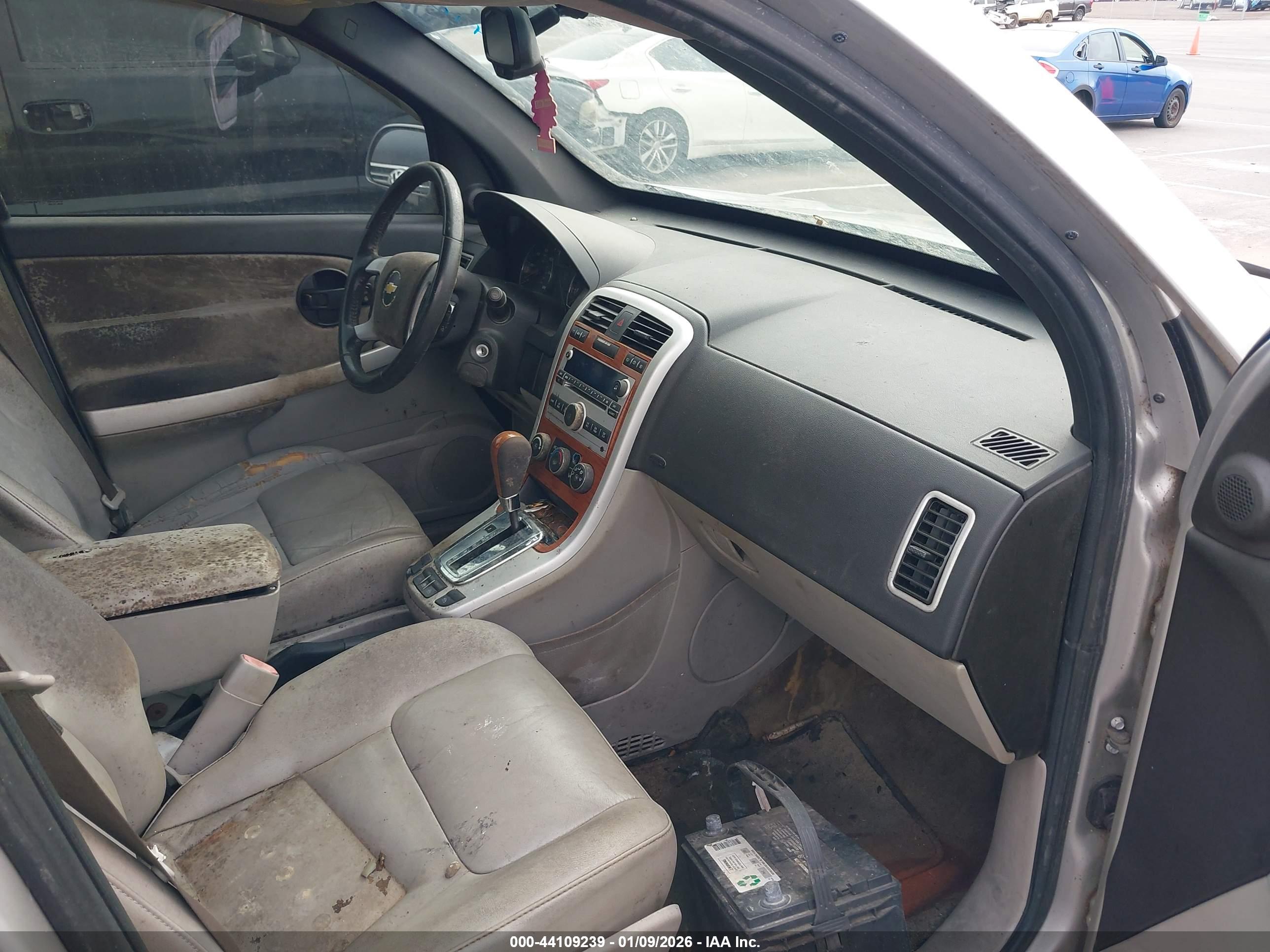 CHEVROLET EQUINOX image 5