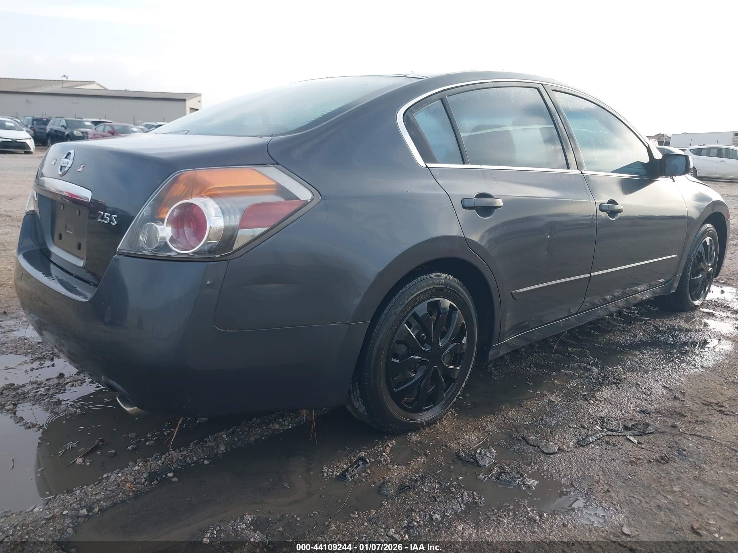 NISSAN ALTIMA image 4