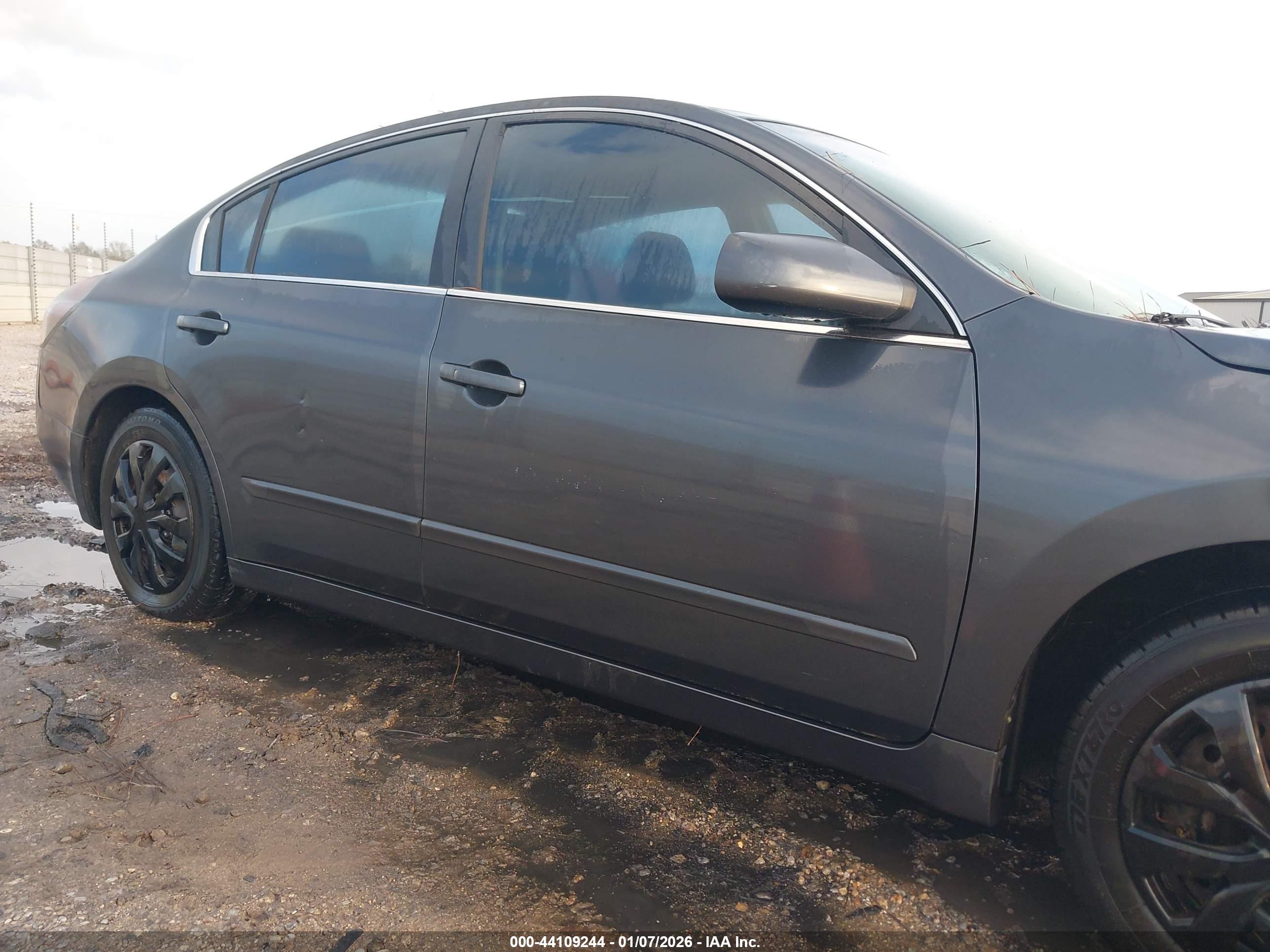 NISSAN ALTIMA image 6