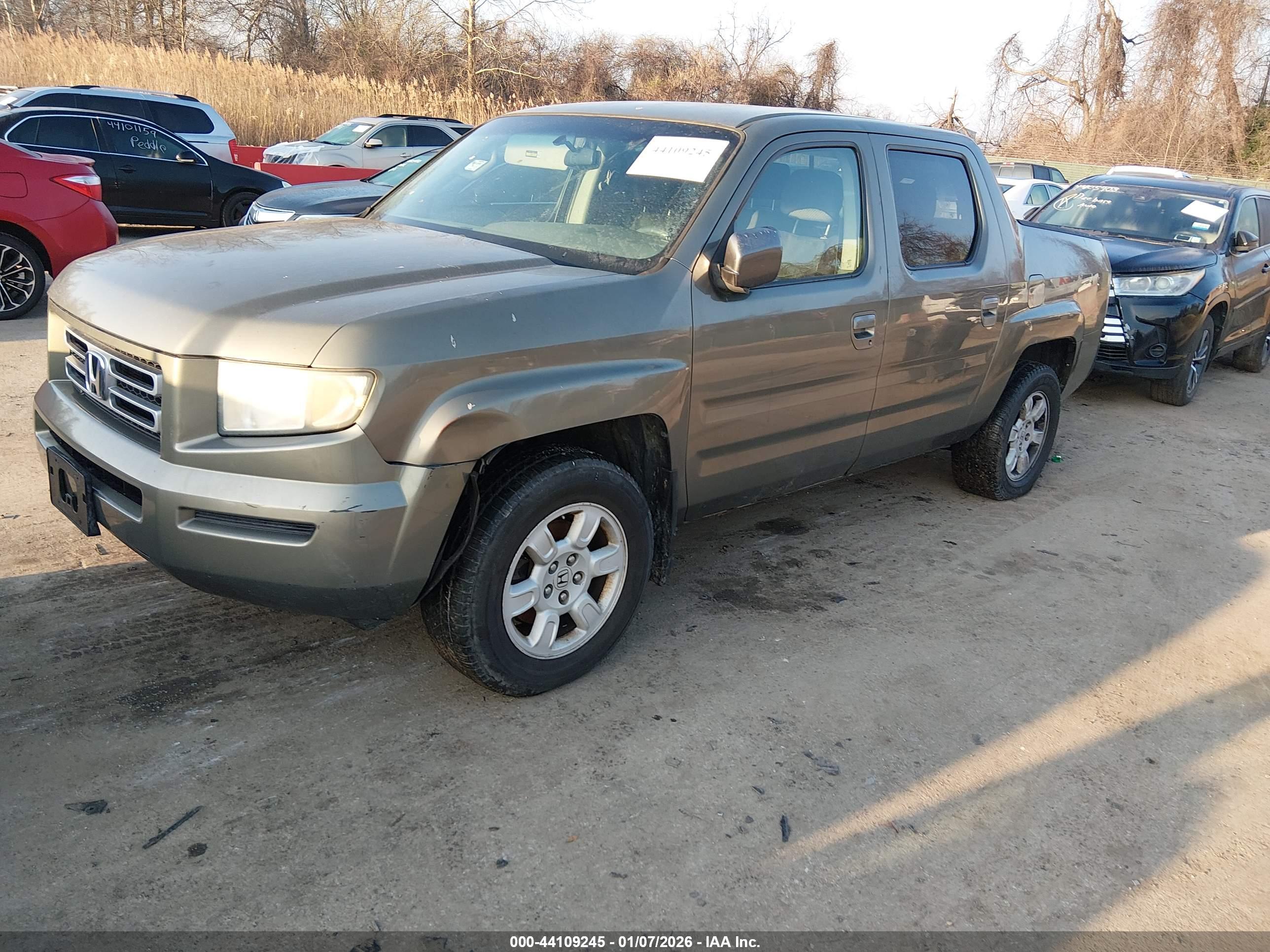 HONDA RIDGELINE image 2