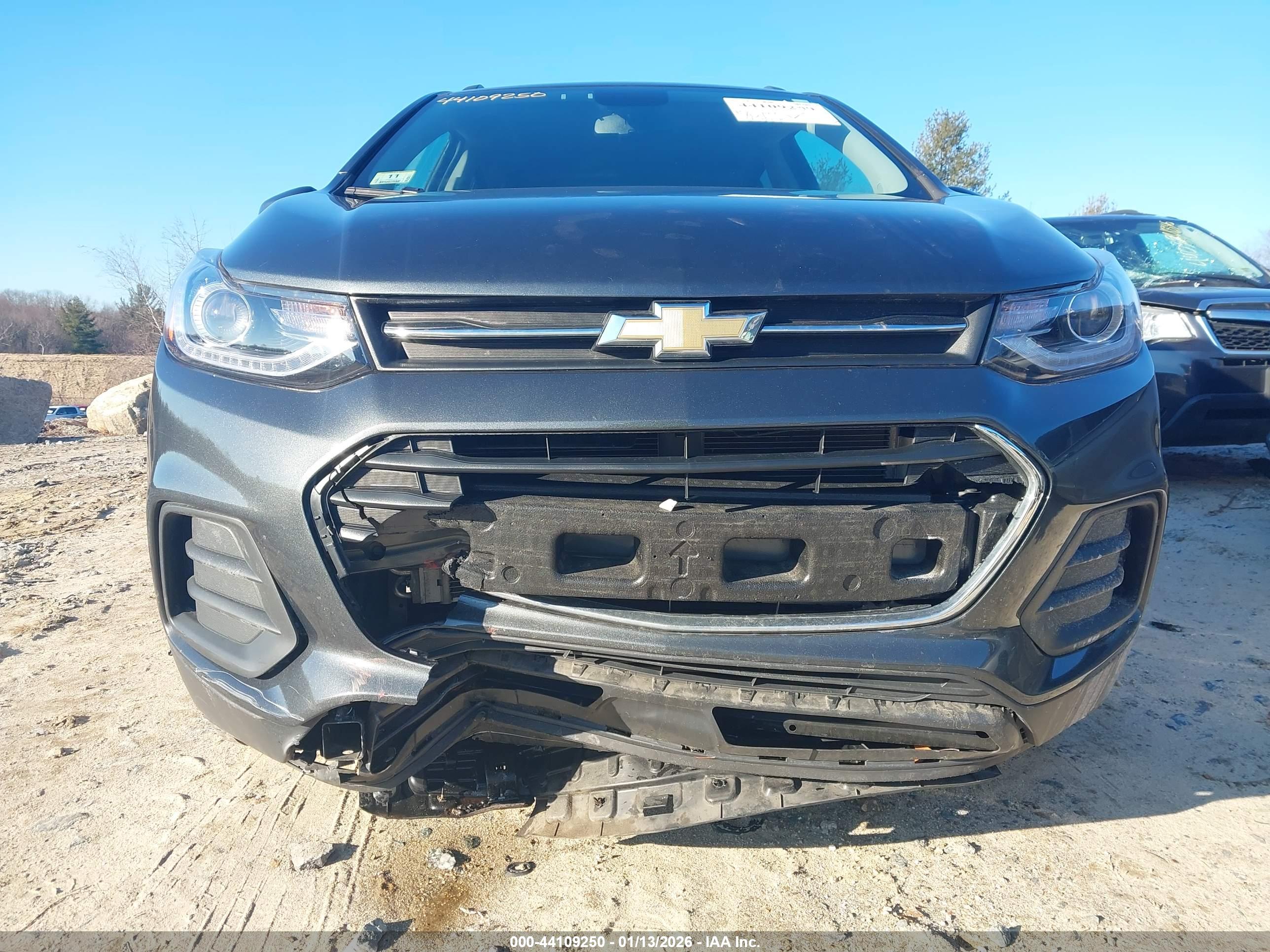 CHEVROLET TRAX image 6