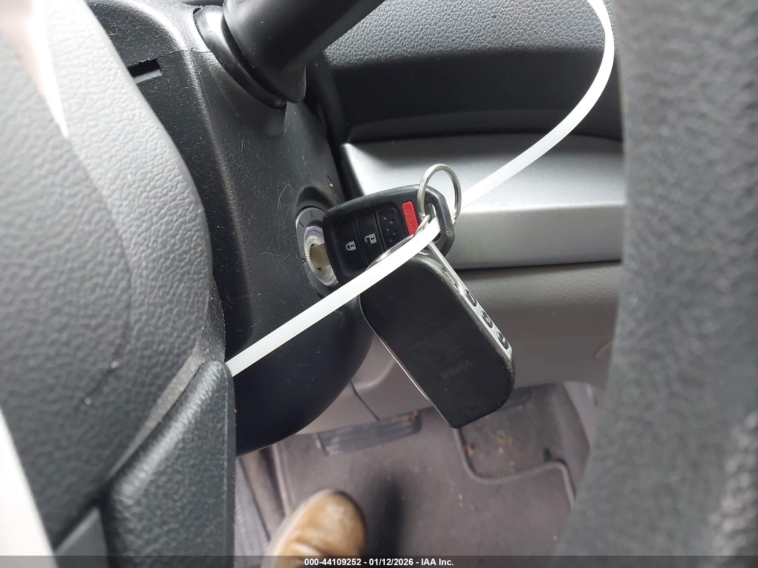 HONDA CR-V image 11
