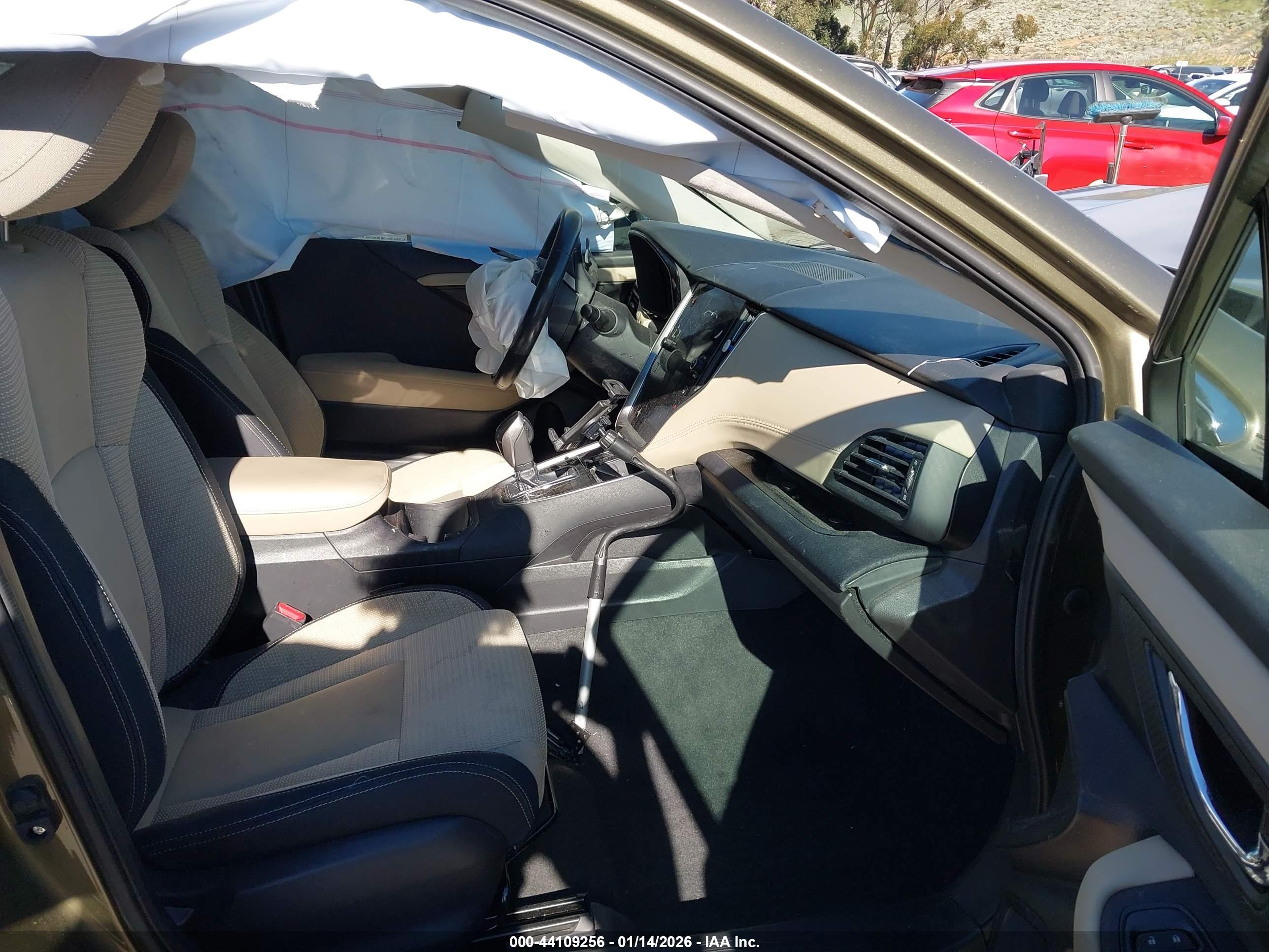 SUBARU OUTBACK image 5