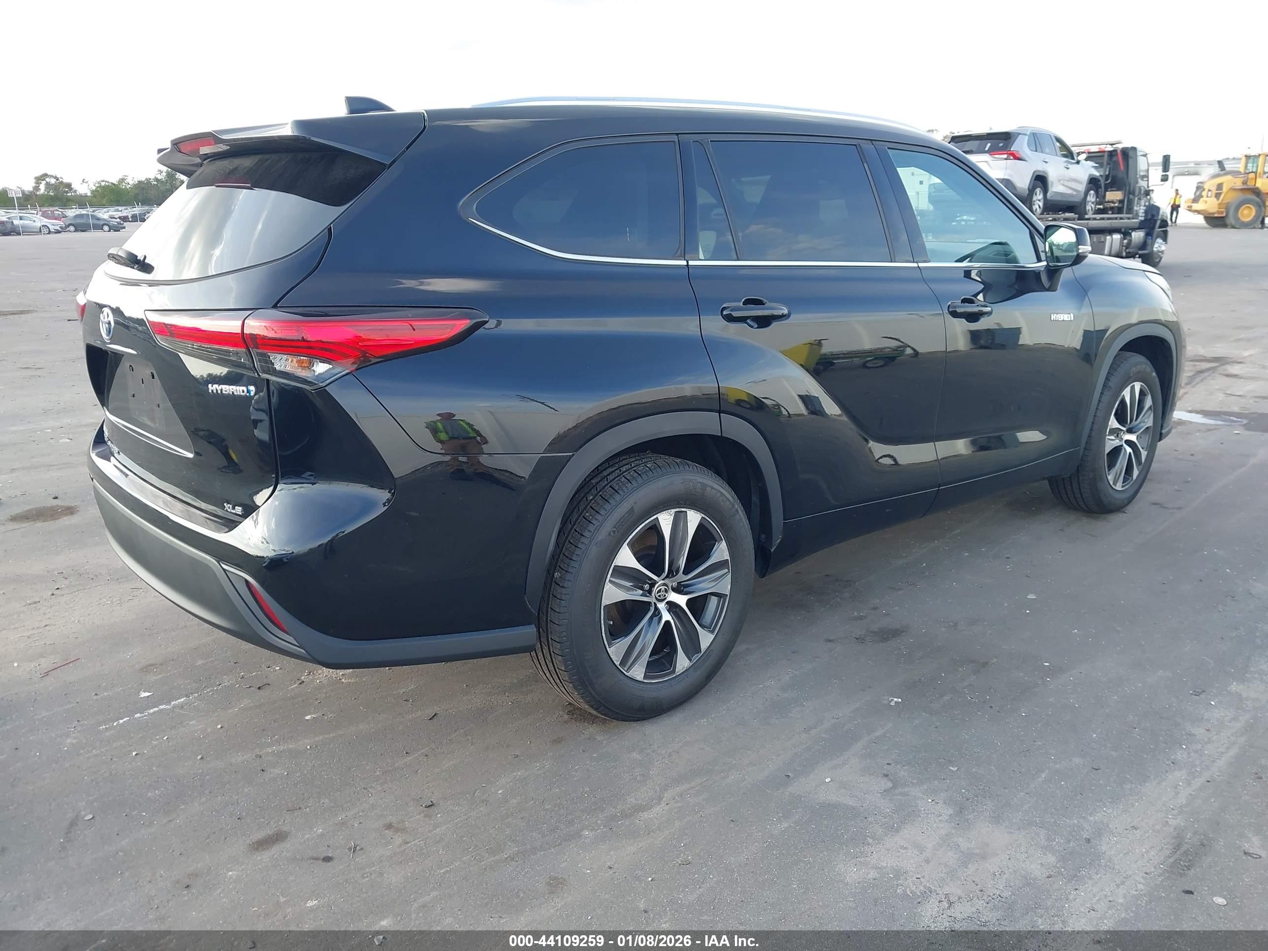 TOYOTA HIGHLANDER image 4