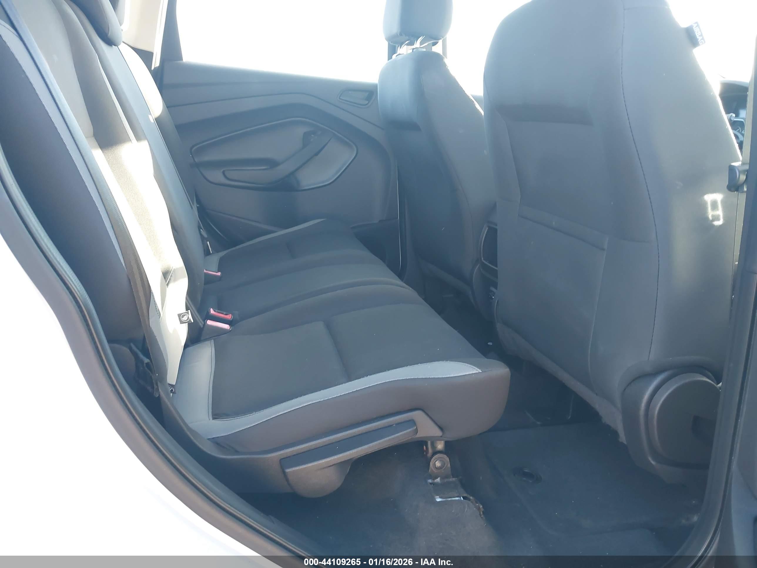 FORD ESCAPE image 8