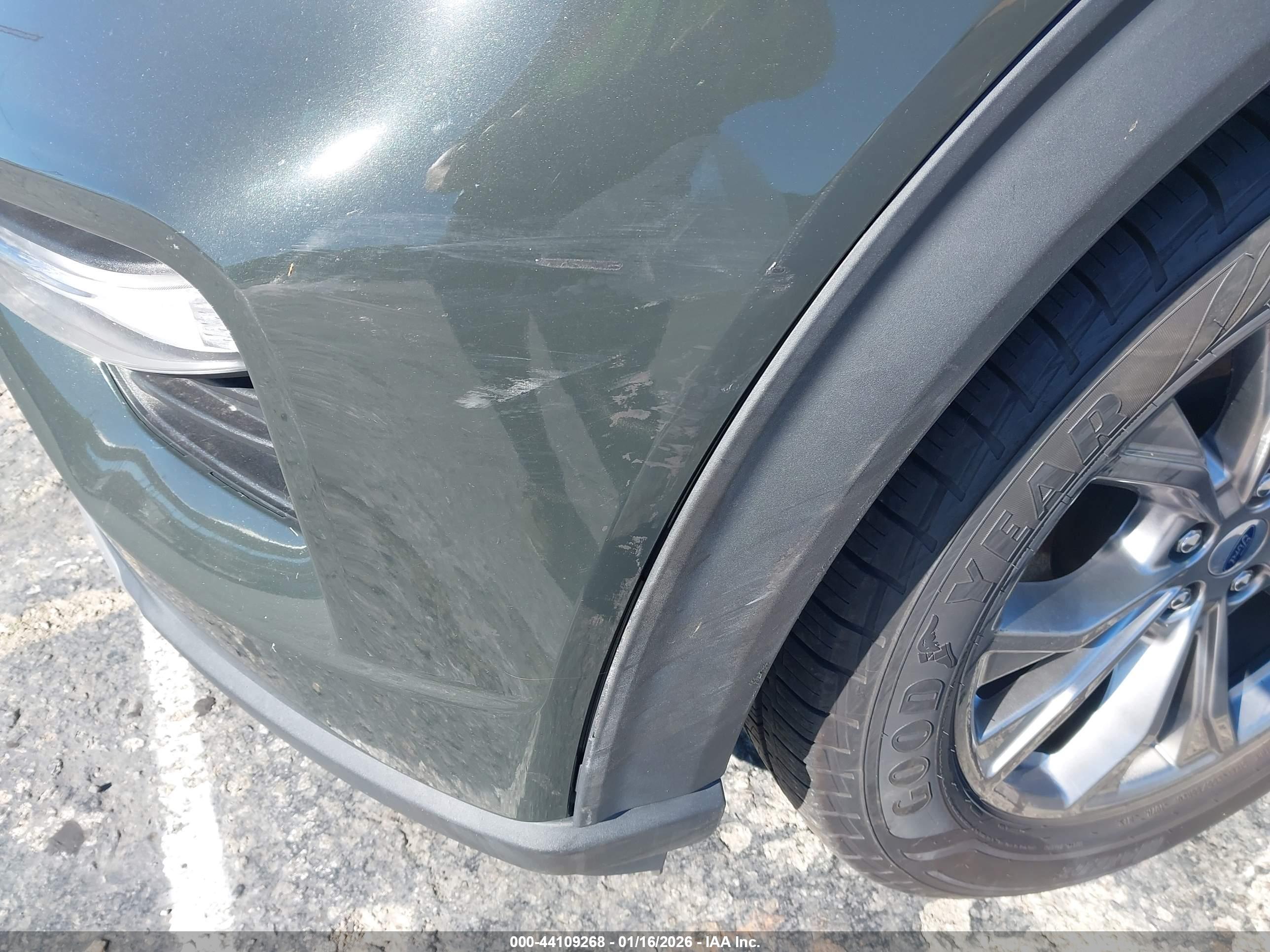 FORD EXPLORER image 6