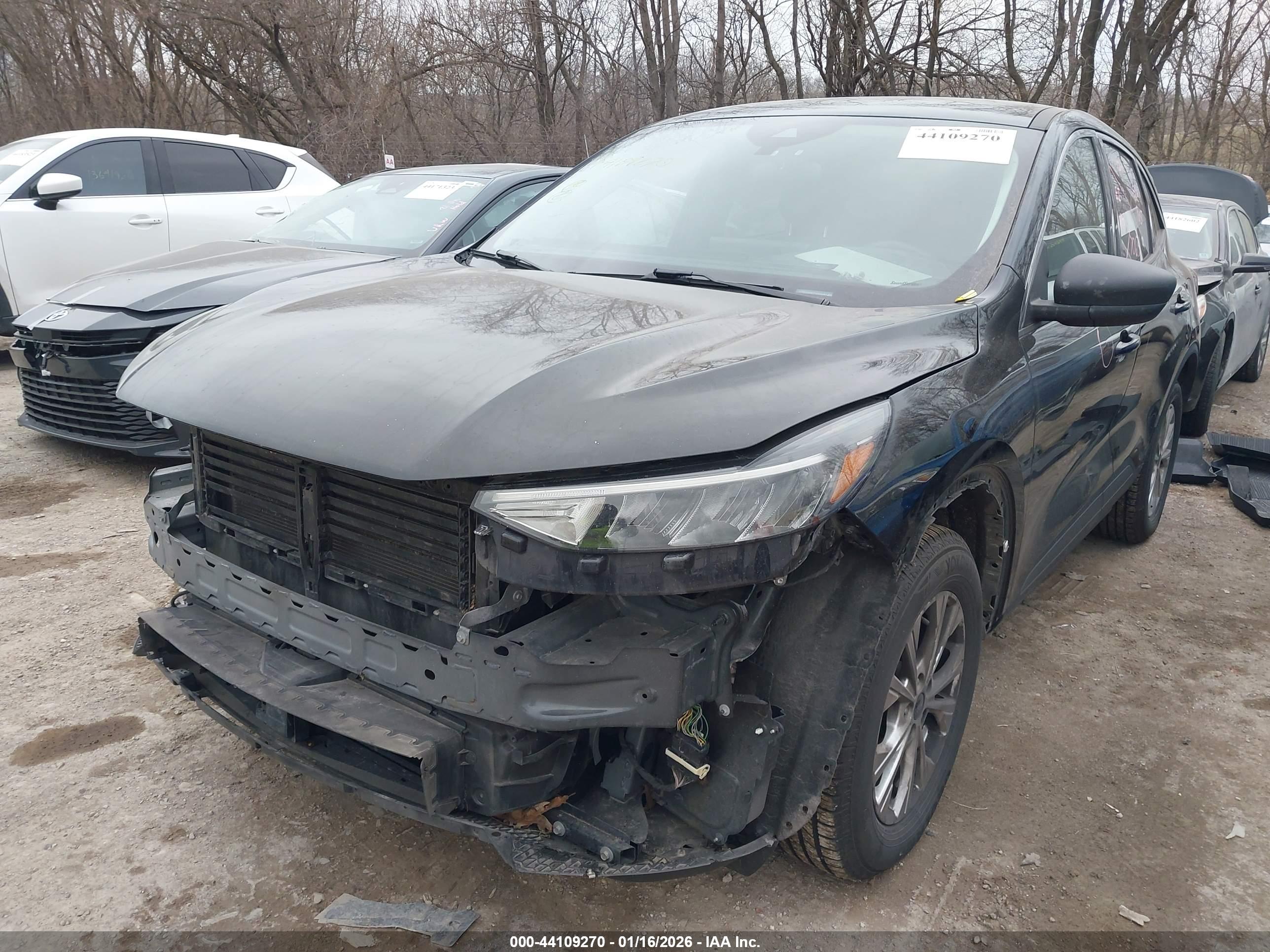 FORD ESCAPE image 2