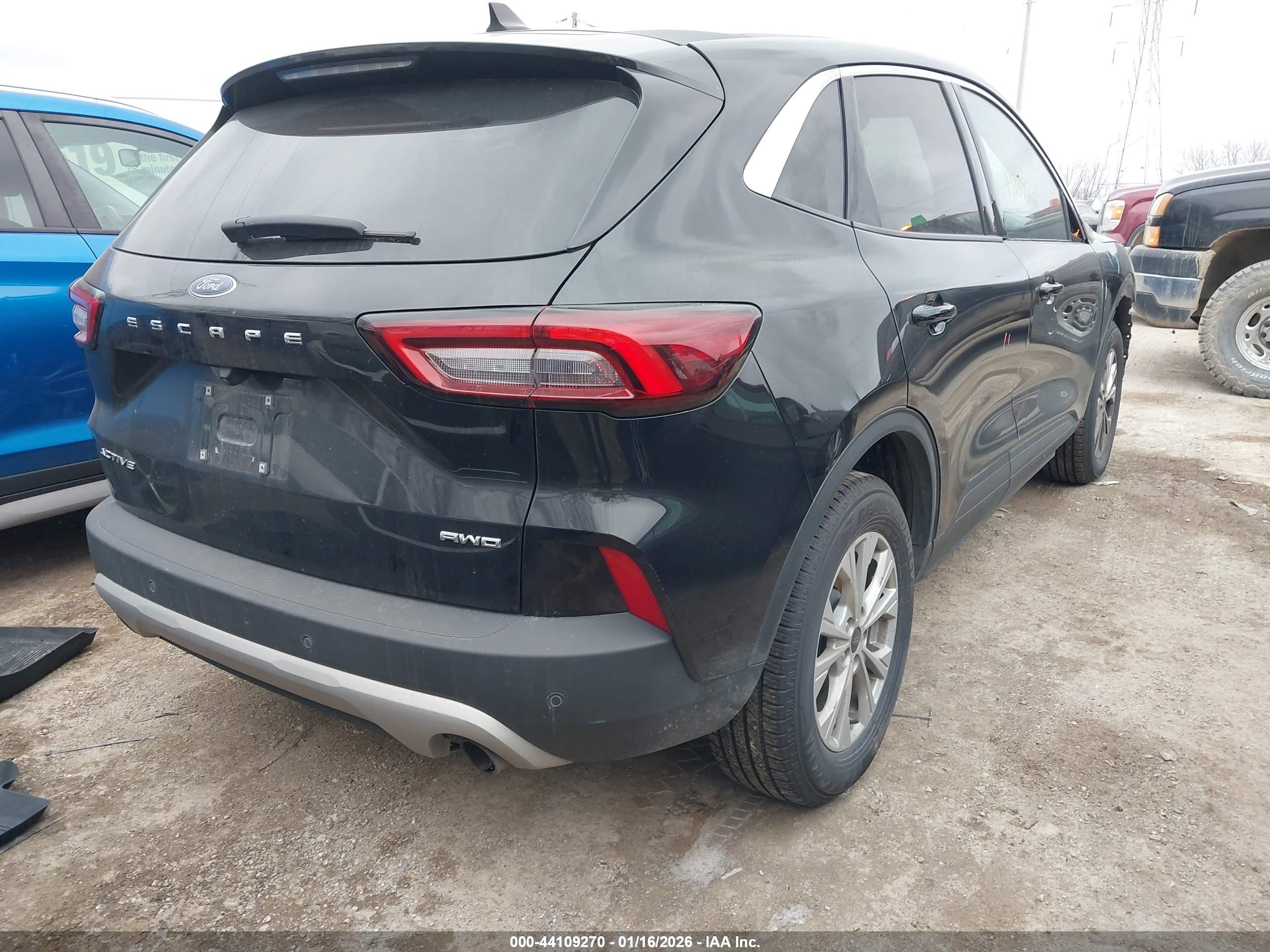 FORD ESCAPE image 4