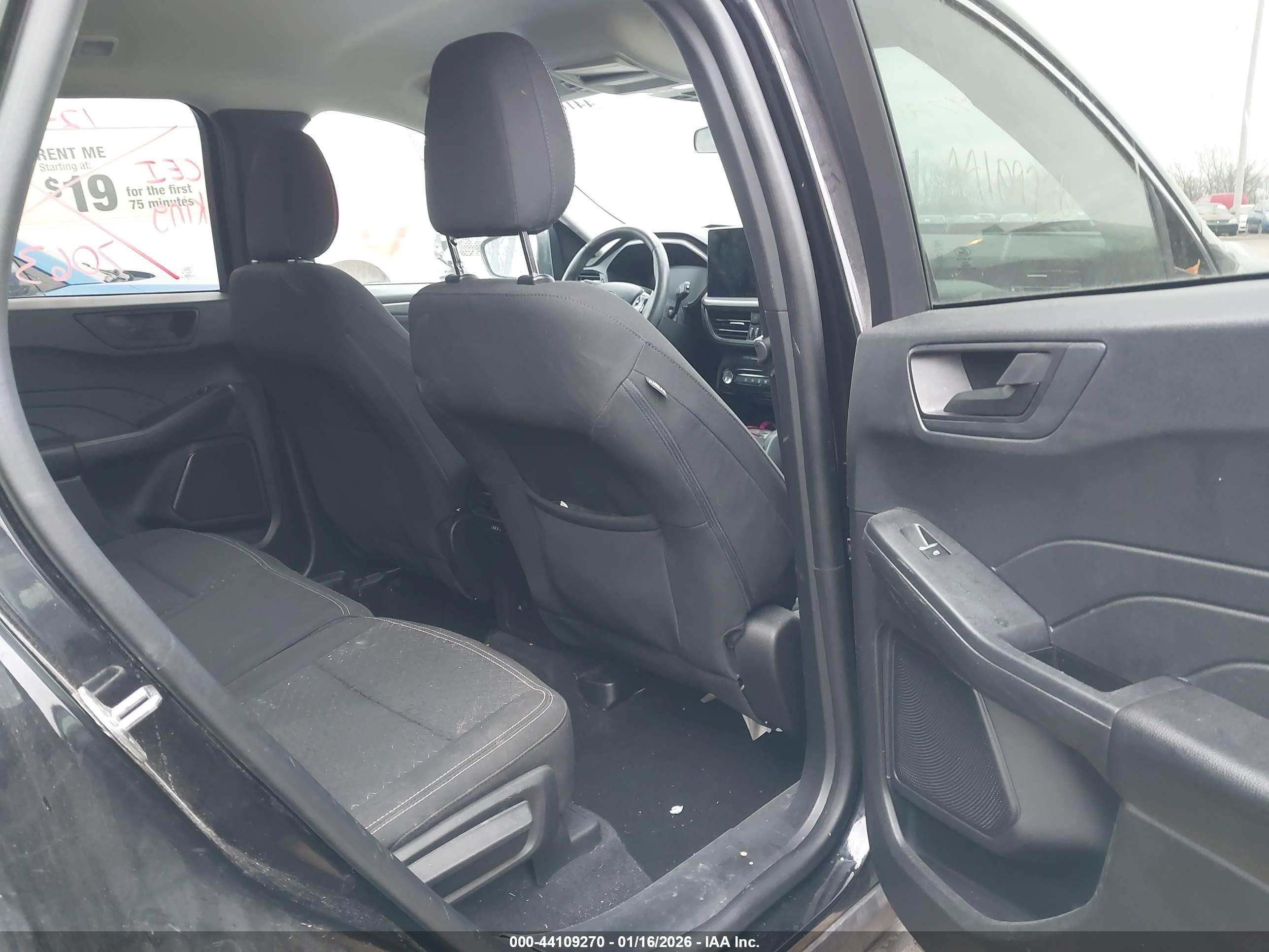 FORD ESCAPE image 8