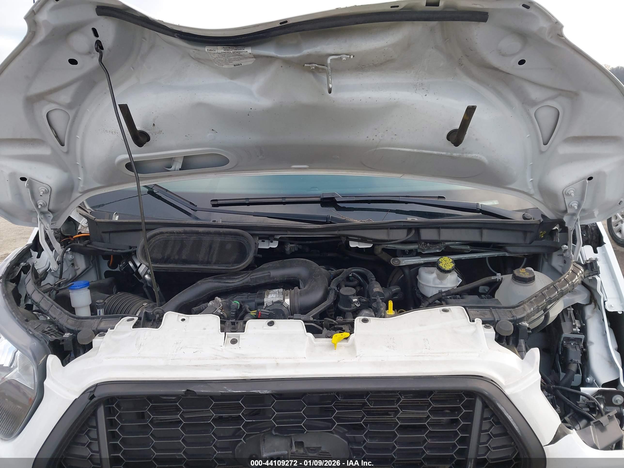 FORD TRANSIT-250 image 10