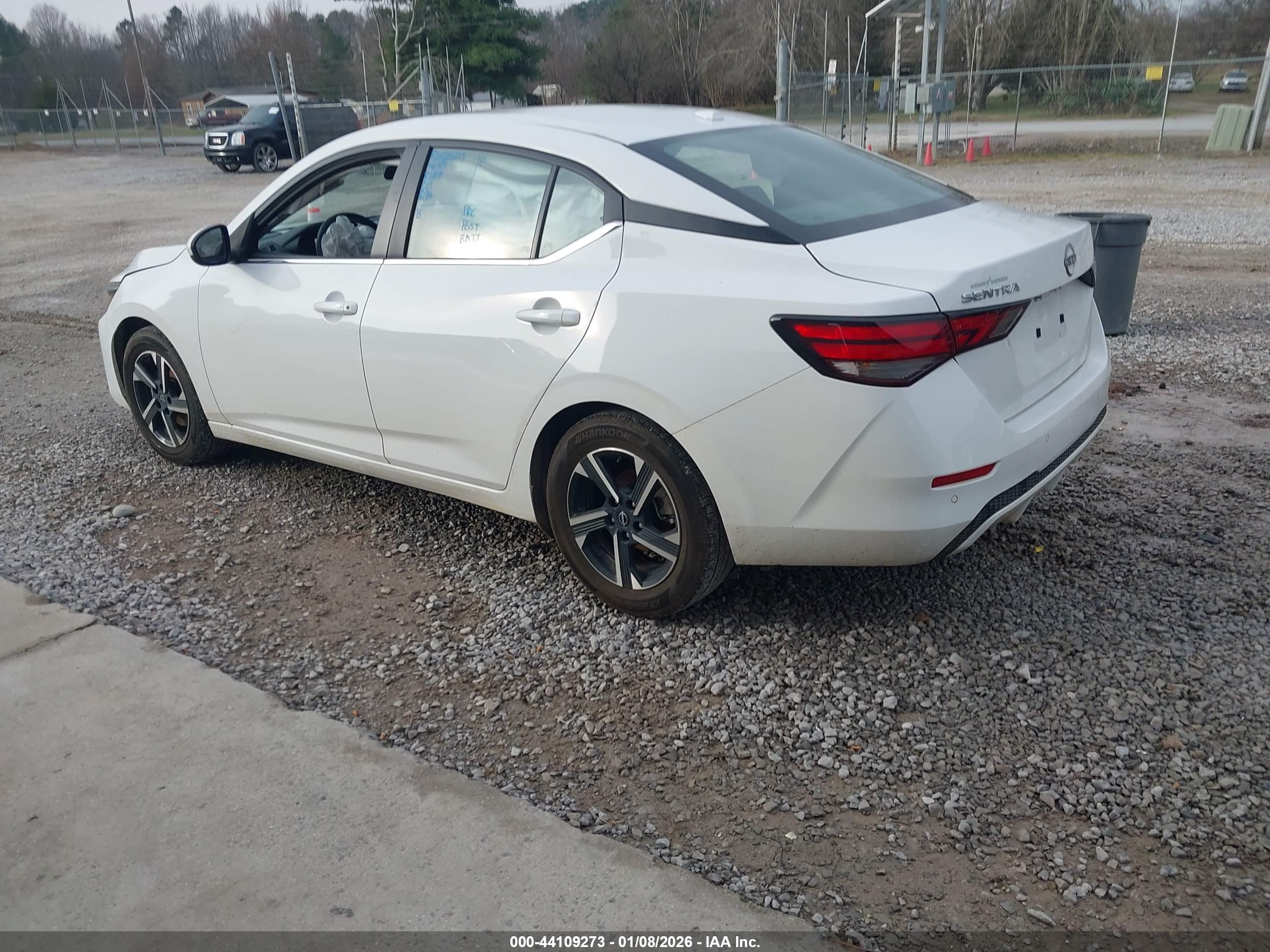 NISSAN SENTRA image 3