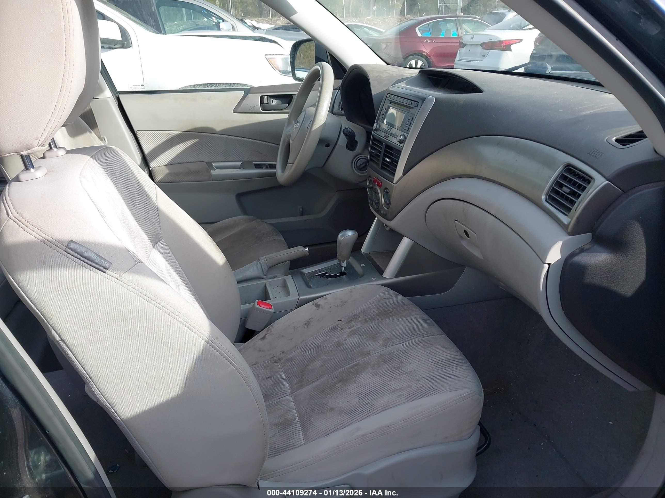 SUBARU FORESTER image 5